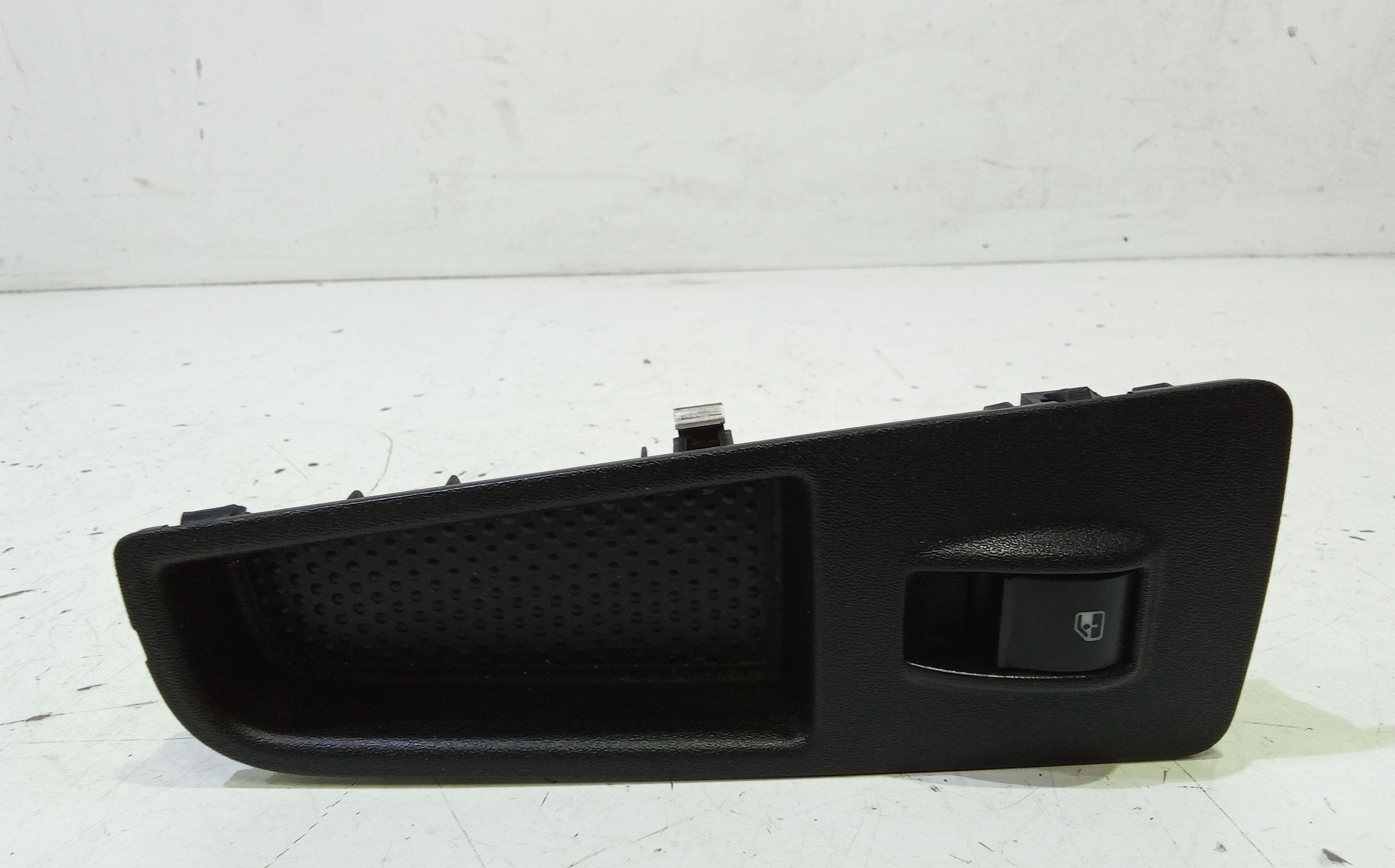 Interruttore Alzacristalli Porta Ant. Destro Usato