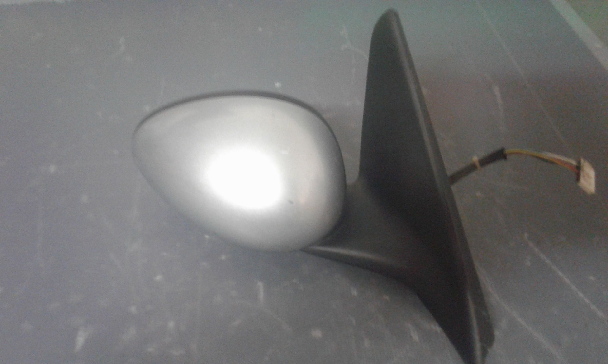 Retrovisore Est. Destro Usato