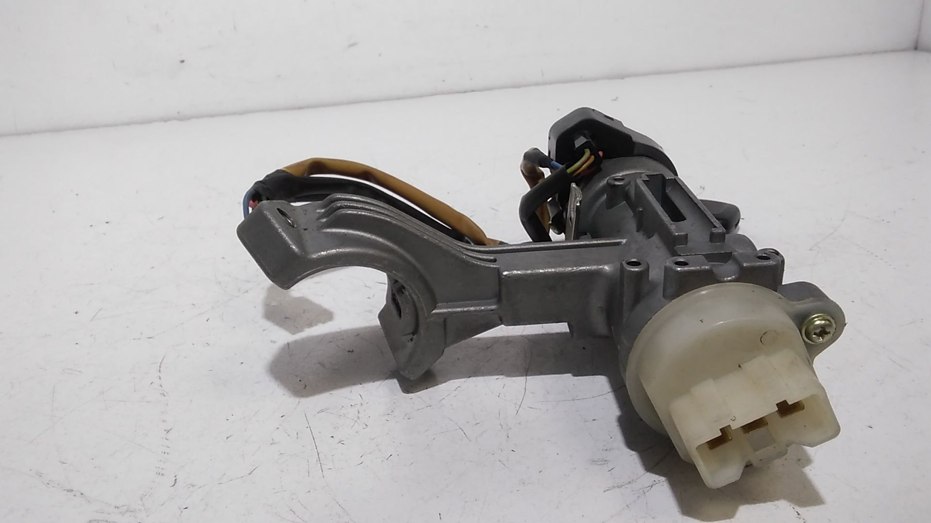 Commutatore Avviamento Con Cilindretti Serrature Usato