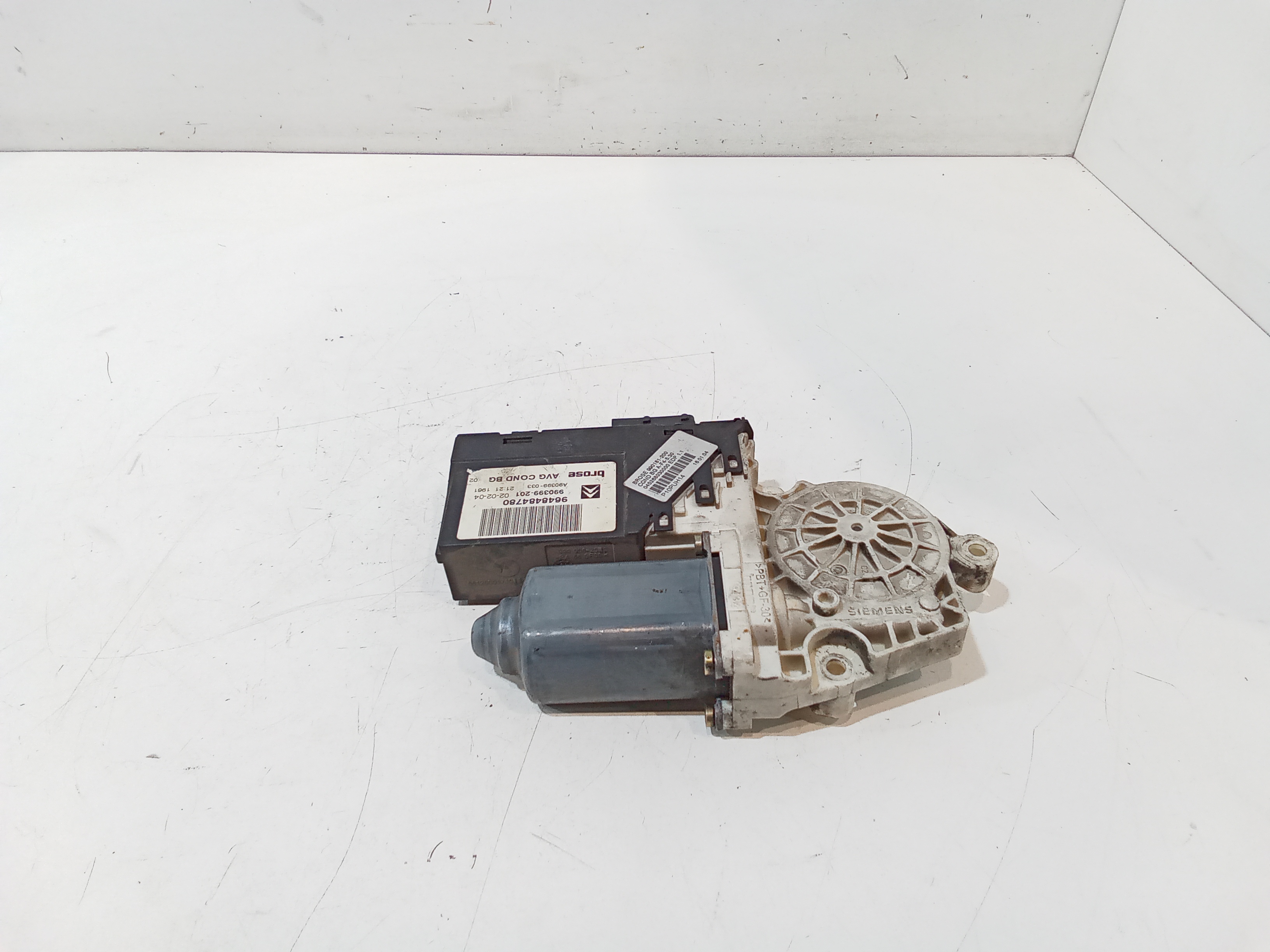 Motorino Alzacristallo Porta Ant. Sinistro 9221P3 Usato