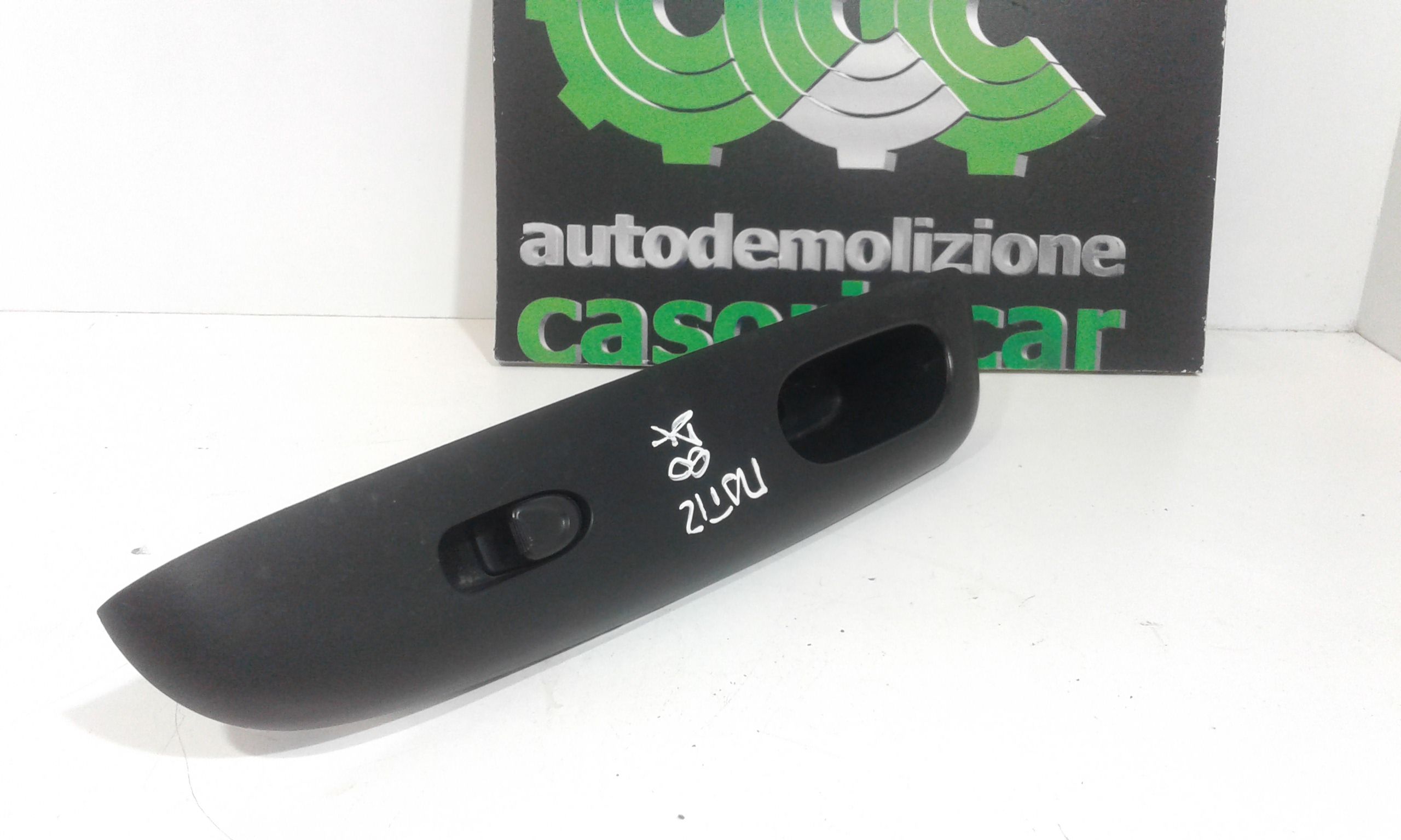 Interruttore Alzacristalli Porta Ant. Destro Usato