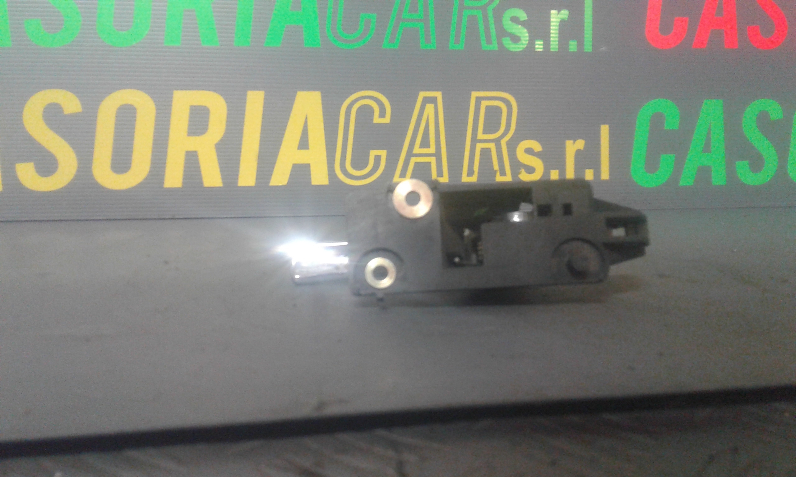 Maniglia Int. Apertura Porta Ant. Destro Usato