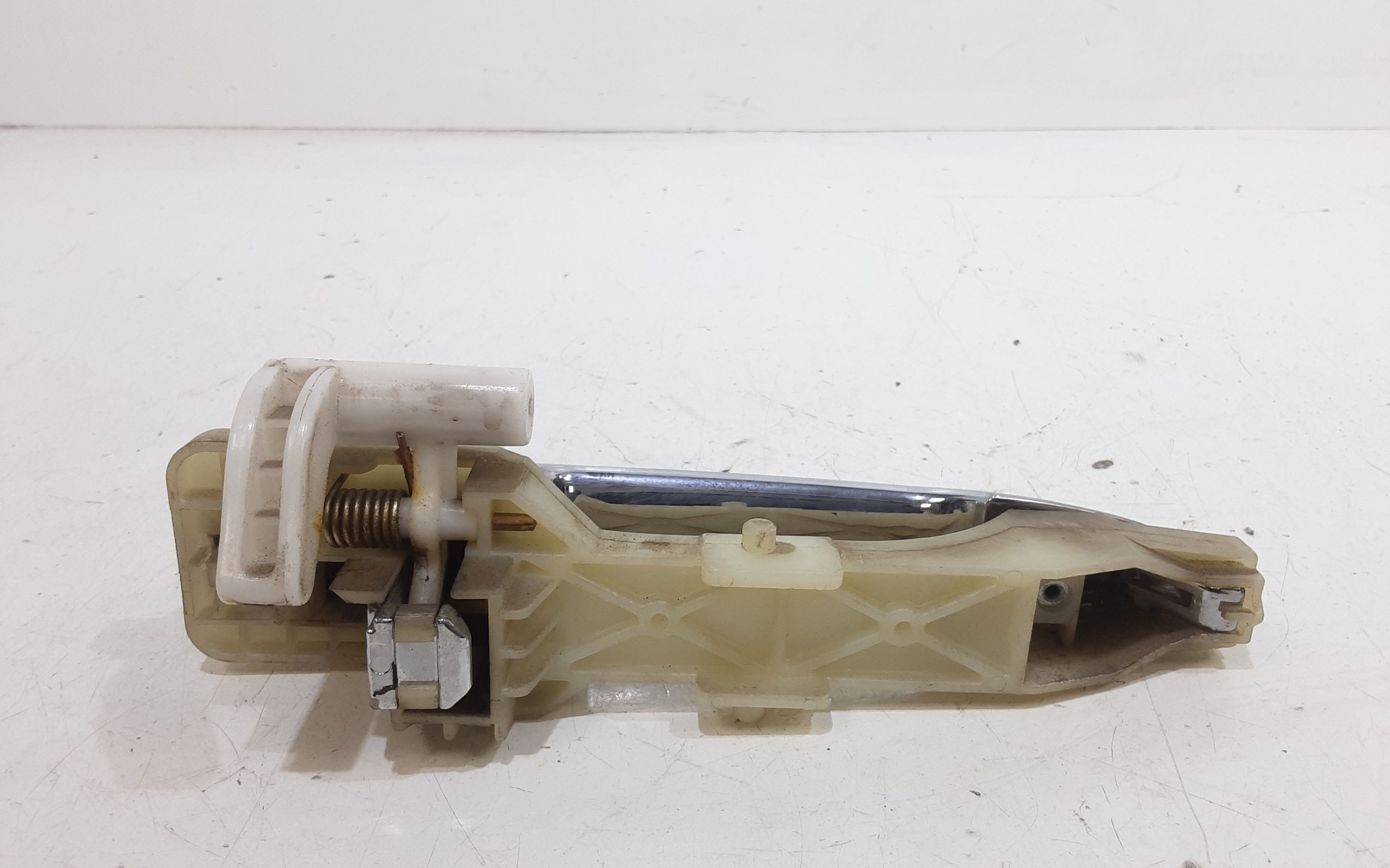 Maniglia Porta Post. Sinistro 0K2FB73410AXX Usato