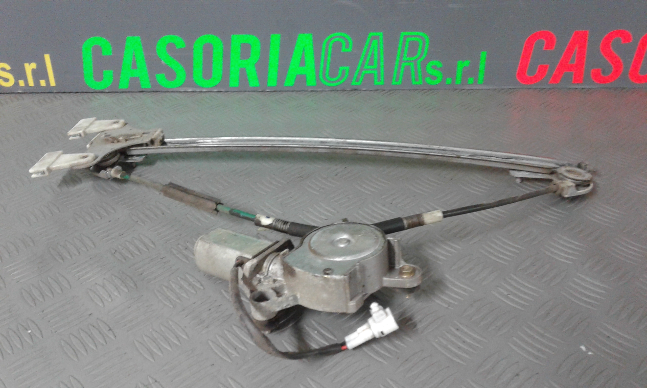 Alzacristallo Porta Ant. Sinistro 9206365 Usato