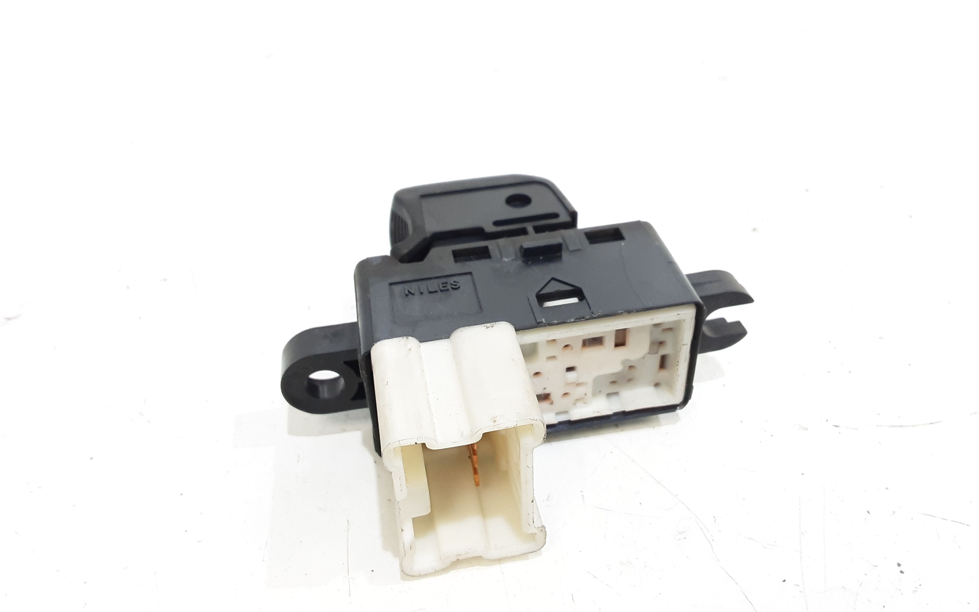 Interruttore Alzacristalli Porta Ant. Destro Usato