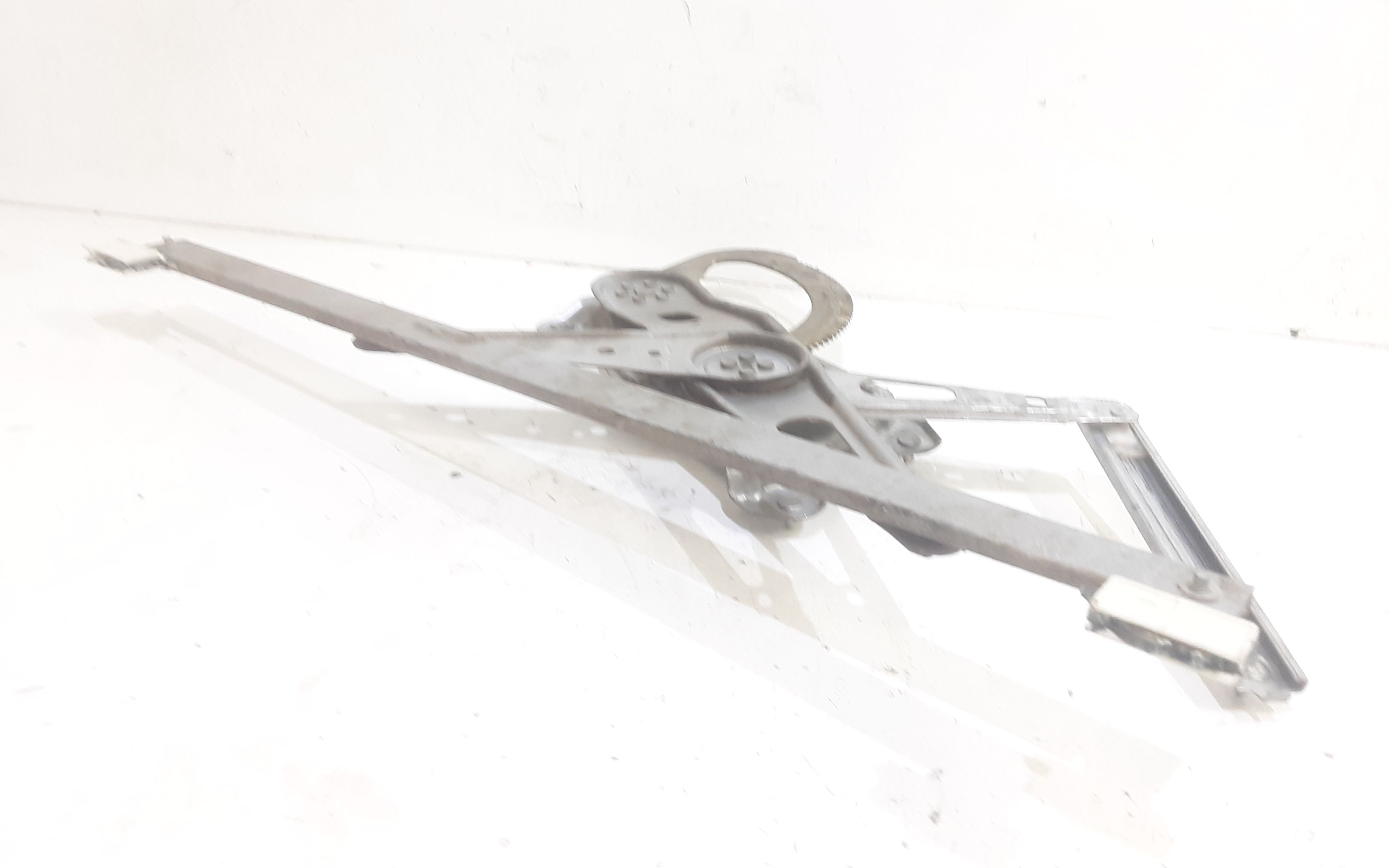 Alzacristallo Porta Ant. Destro Usato