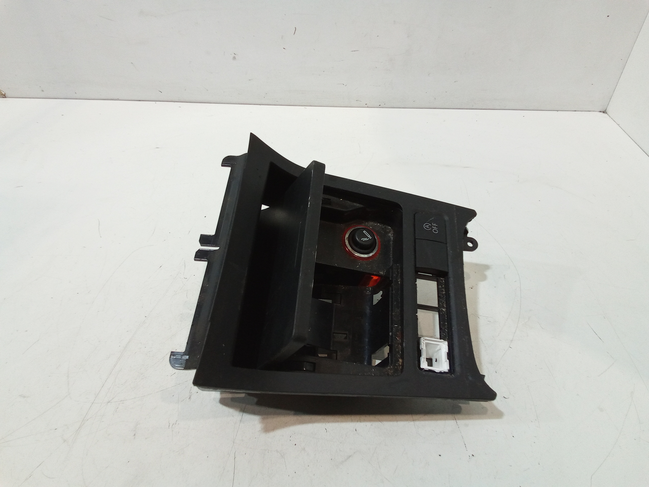 Accendisigari 1J09193079B9 Usato