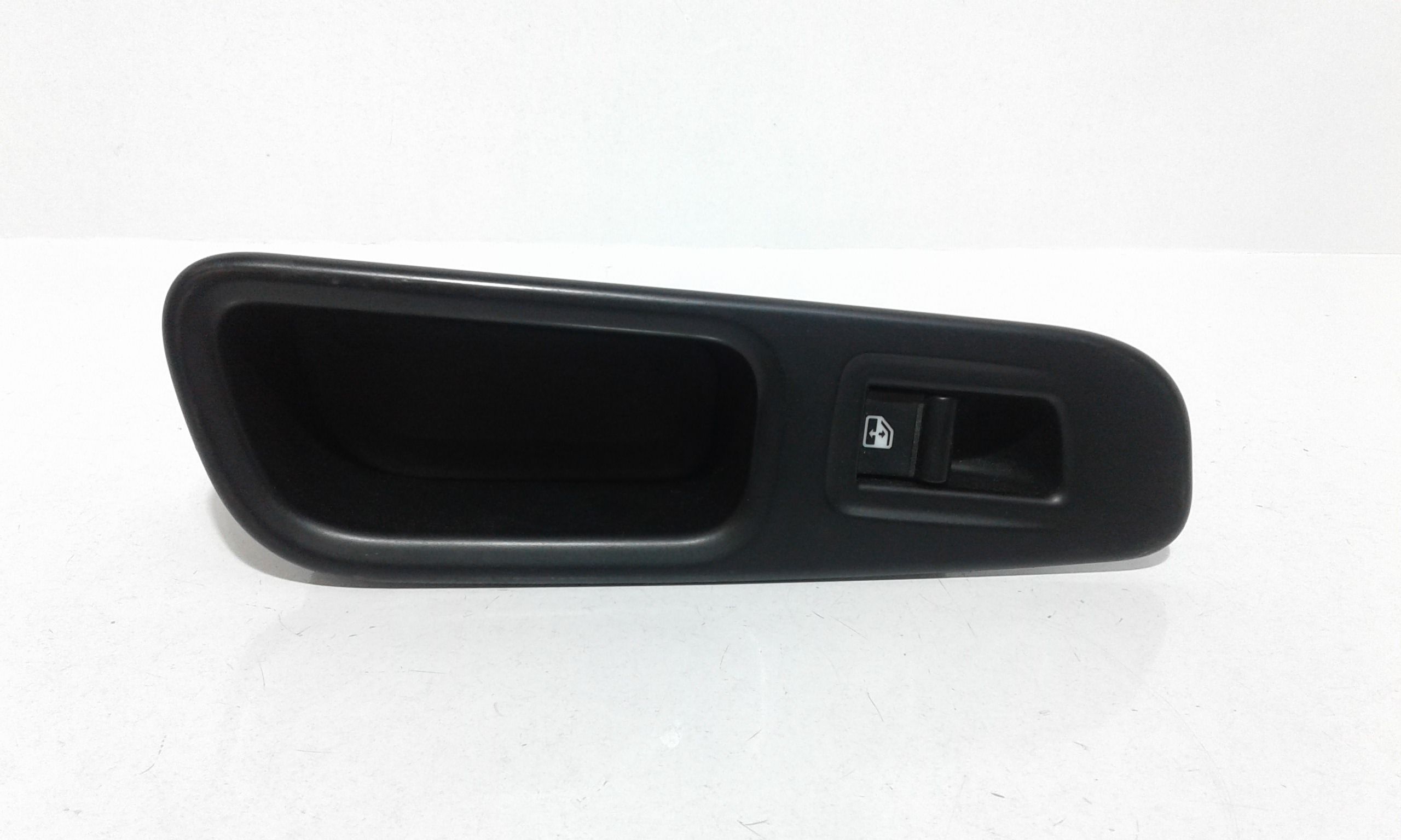 Interruttore Alzacristalli Porta Post. Destro 735603927 Usato