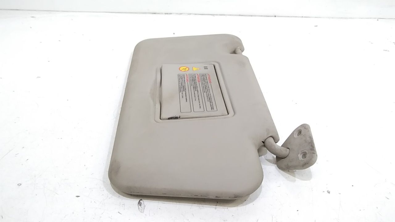 Aletta Parasole Parabrezza Destro 8200413904 Usato