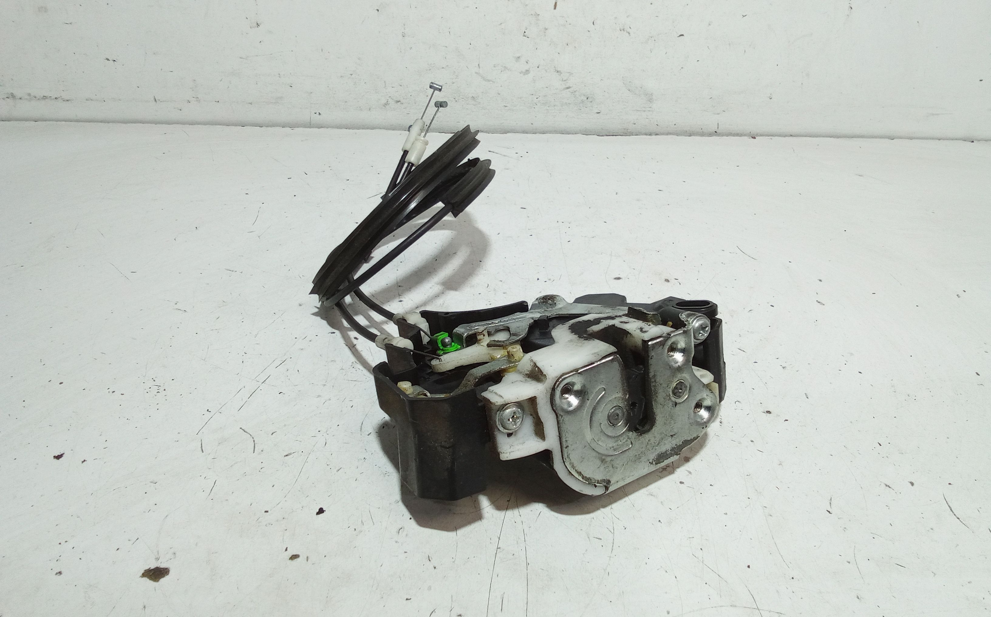 Serratura Porta Ant. Sinistro 5715A135 Usato