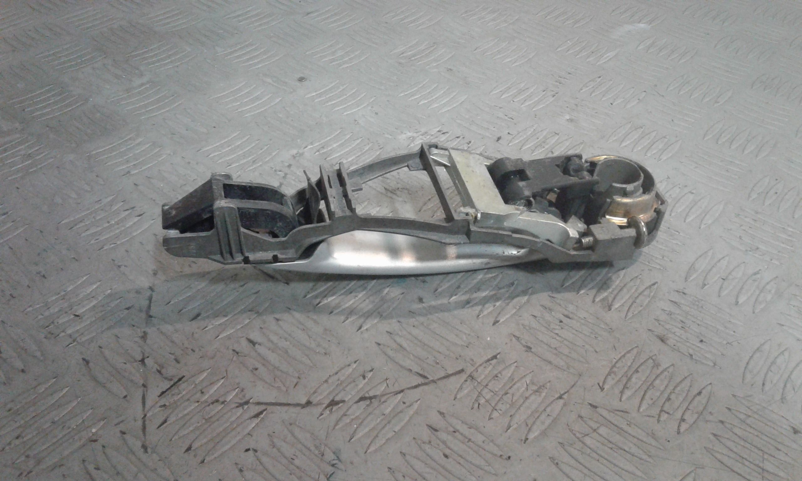 Maniglia Porta Post. Destro 3B0837207GGRU Usato