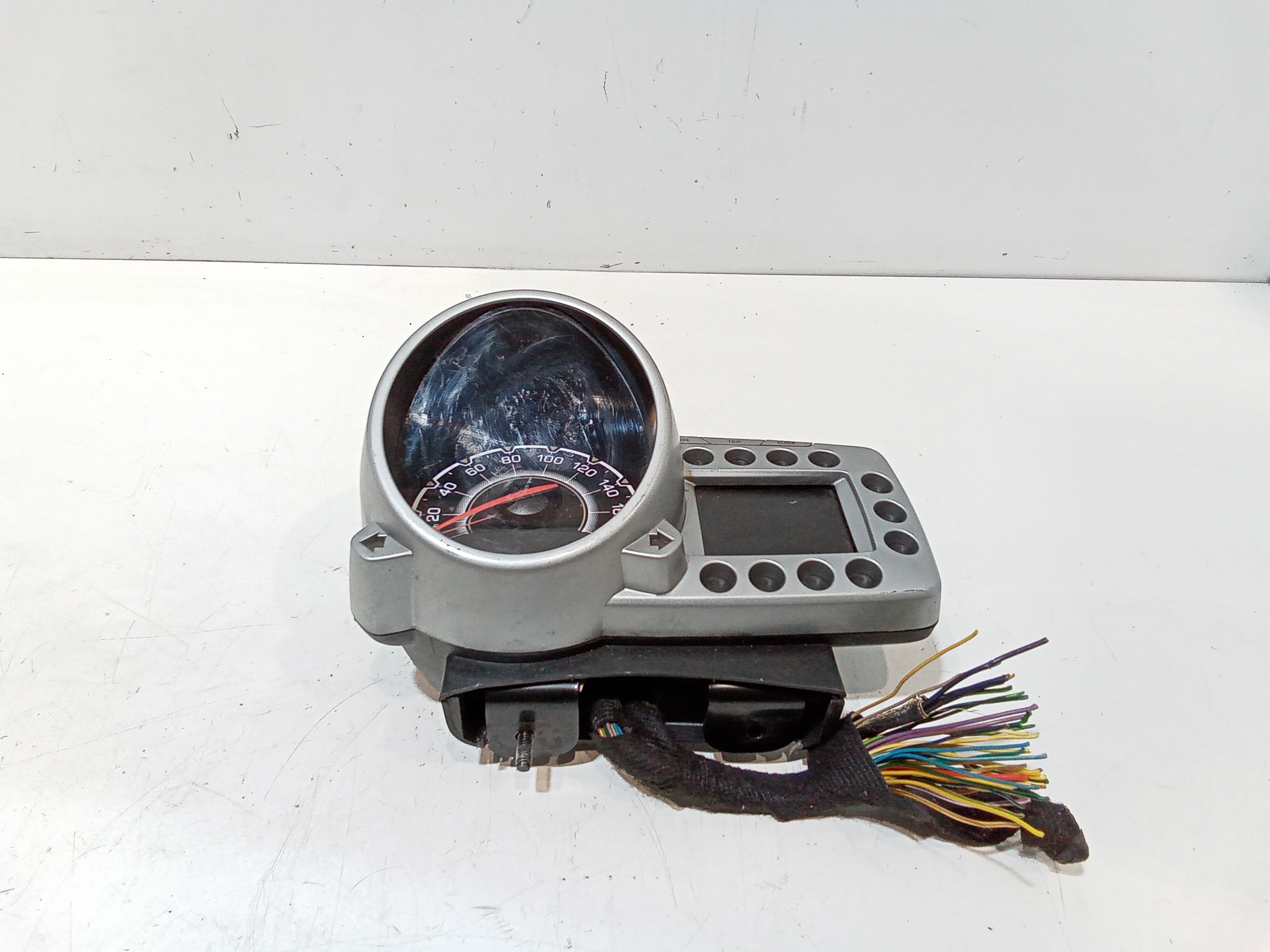 Quadro Portastrumenti Usato