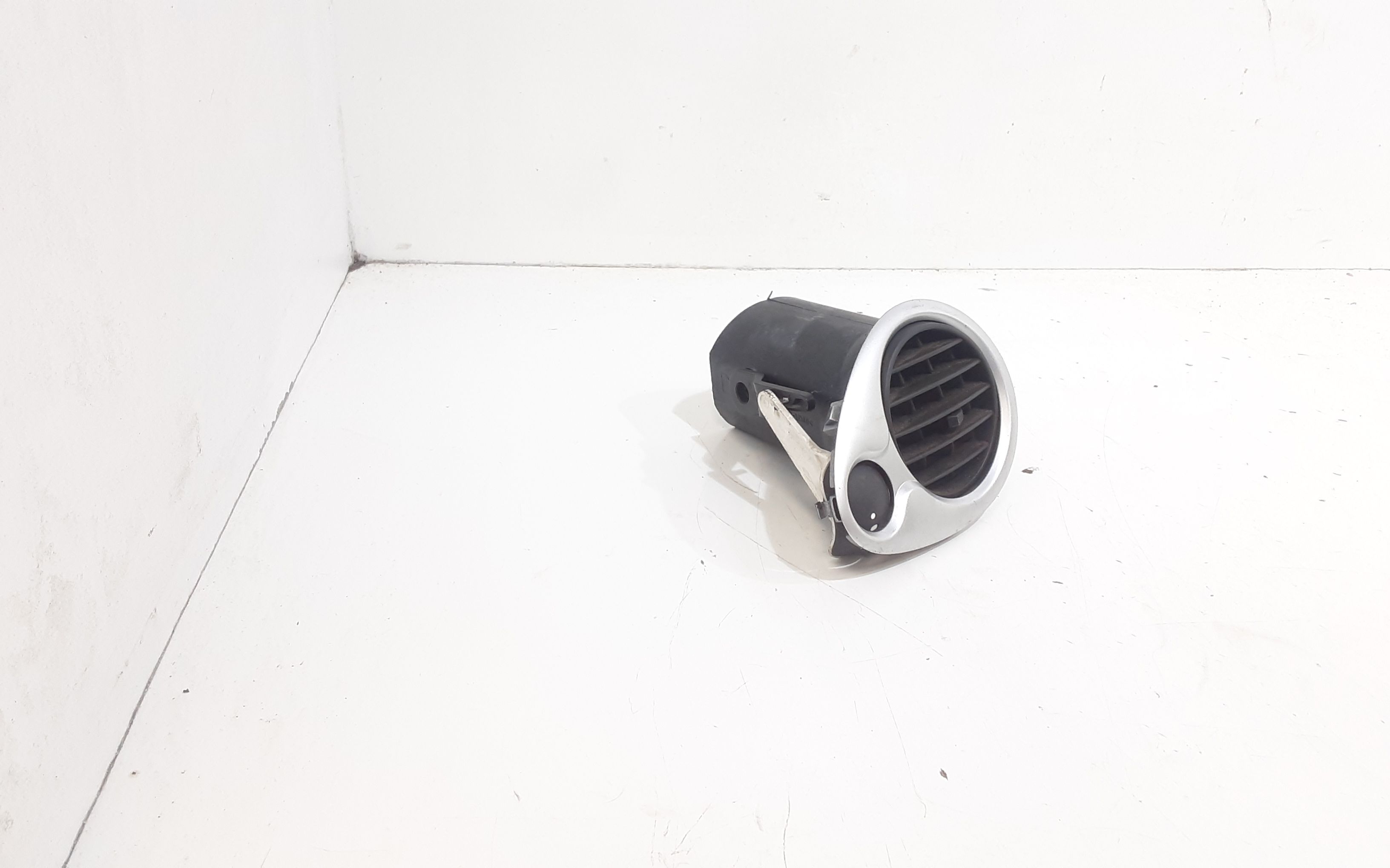 Condotto Aria Bocchette Lat. Cruscotto Destro Usato