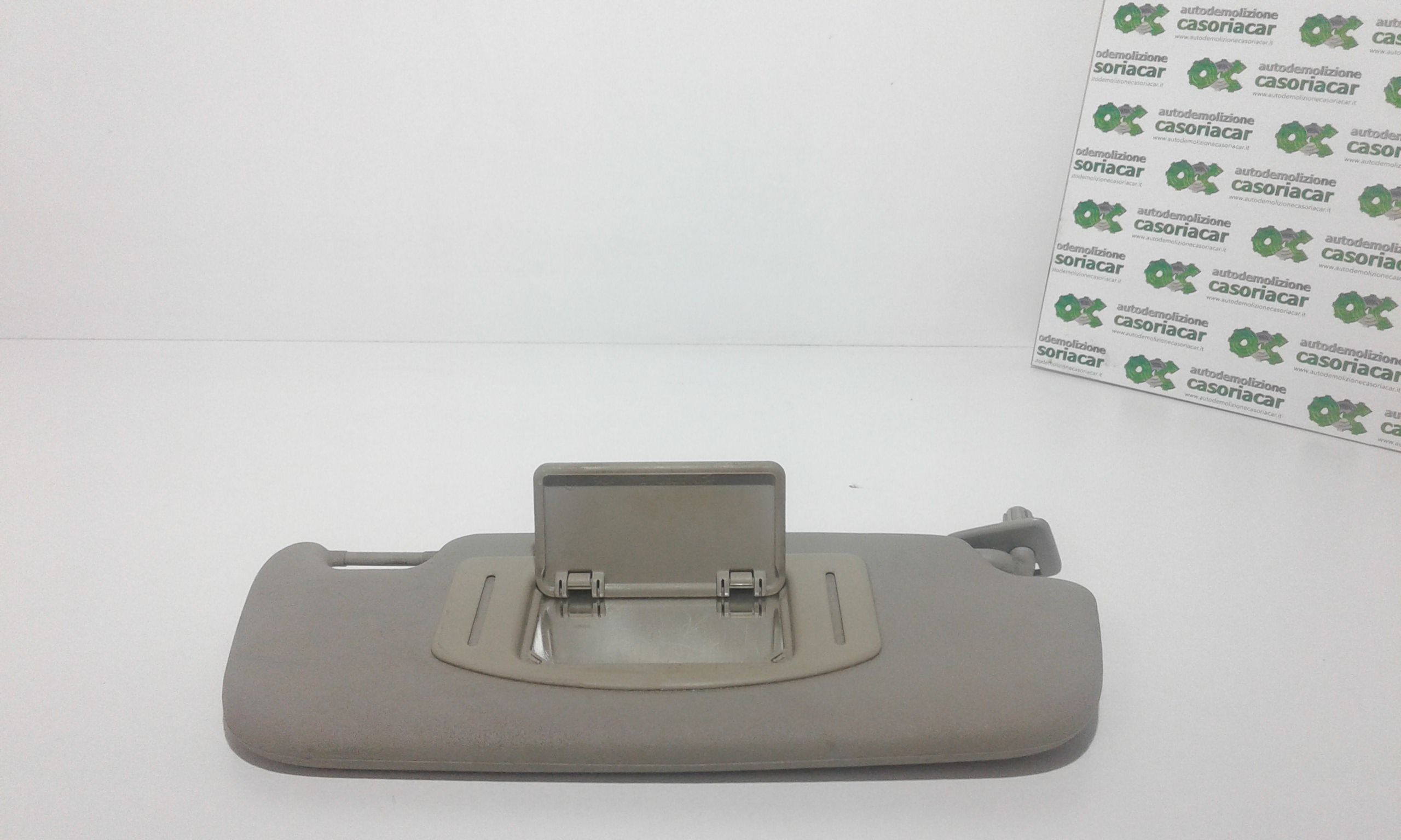 Aletta Parasole Parabrezza Destro A4548100410CH0A Usato