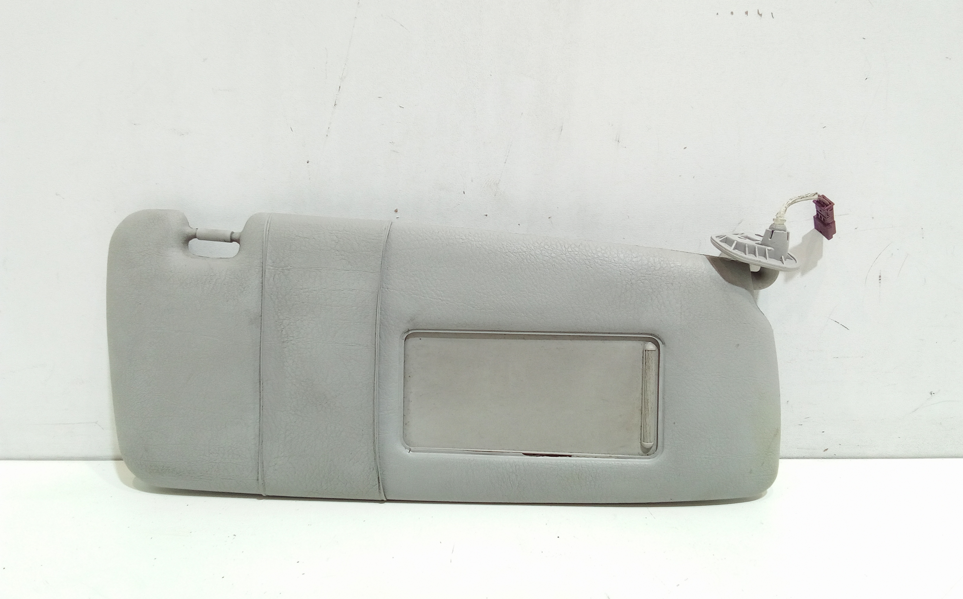 Aletta Parasole Parabrezza Destro 51162699048 Usato