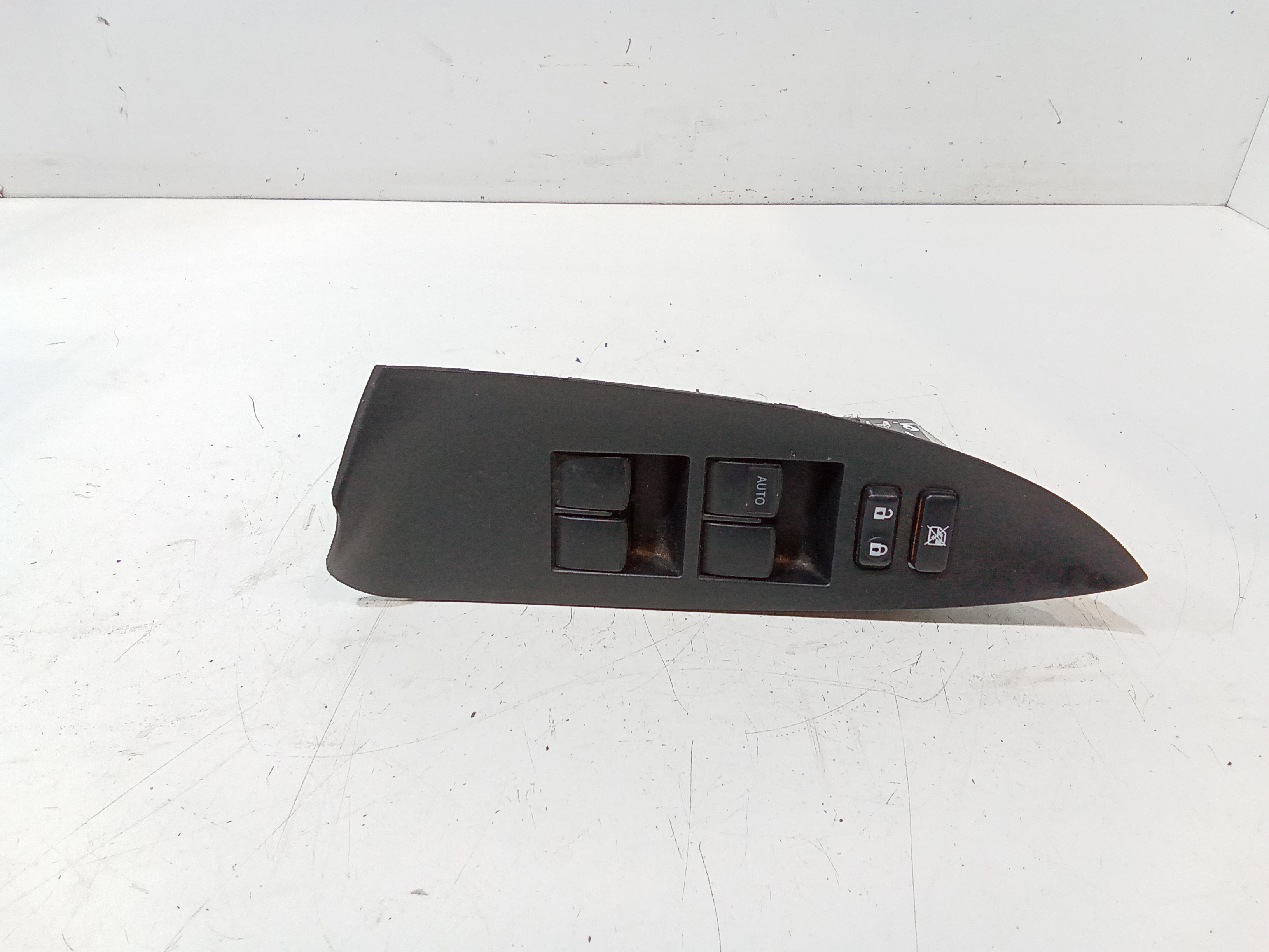 Interruttore Alzacristalli Porta Ant. Sinistro Usato