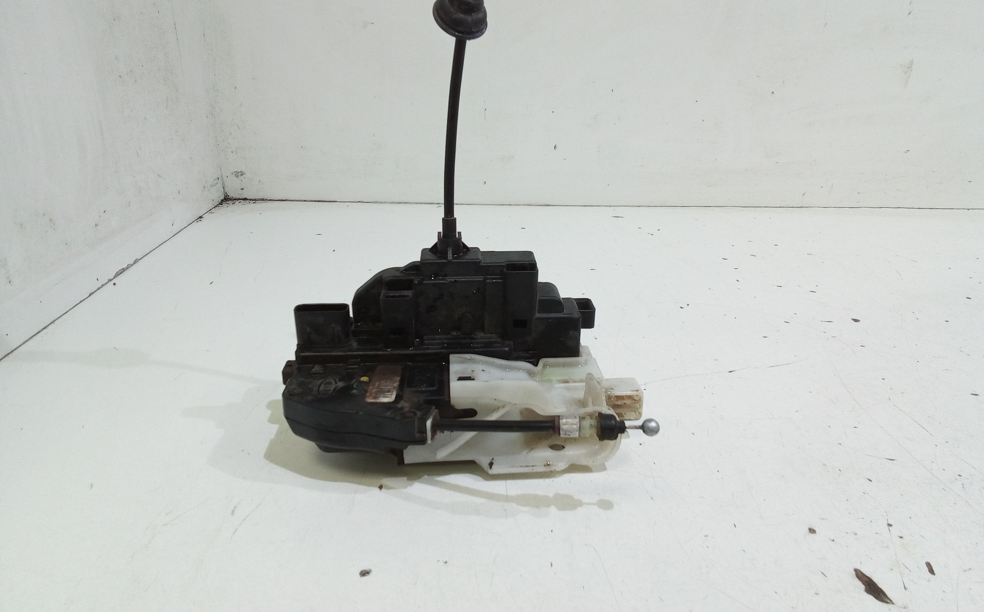 Serratura Porta Ant. Sinistro 813101H000 Usato