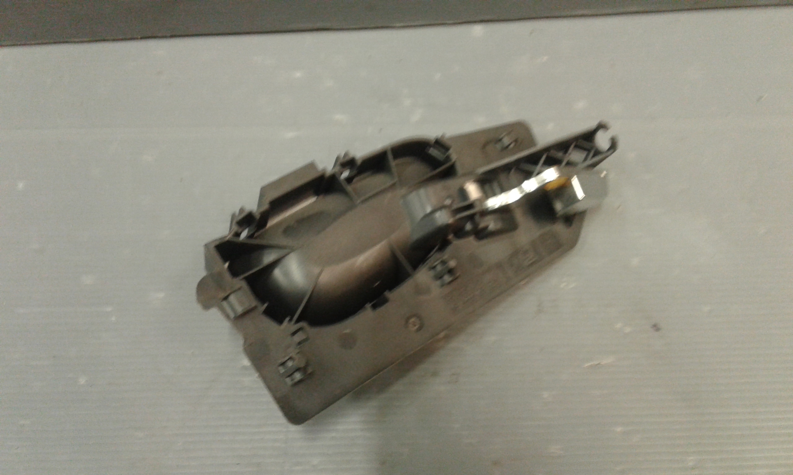 Maniglia Int. Apertura Porta Post. Sinistro Usato