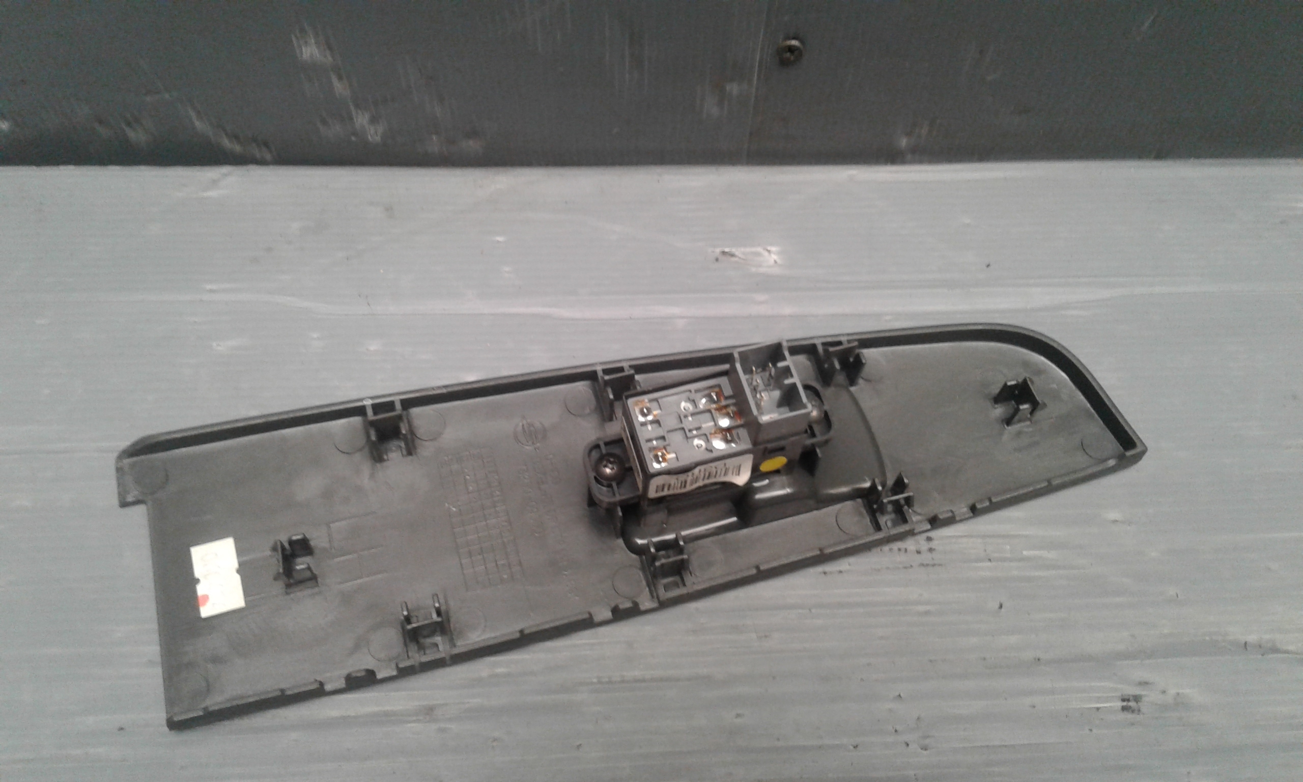 Interruttore Alzacristalli Porta Post. Sinistro 8584009000HCC Usato