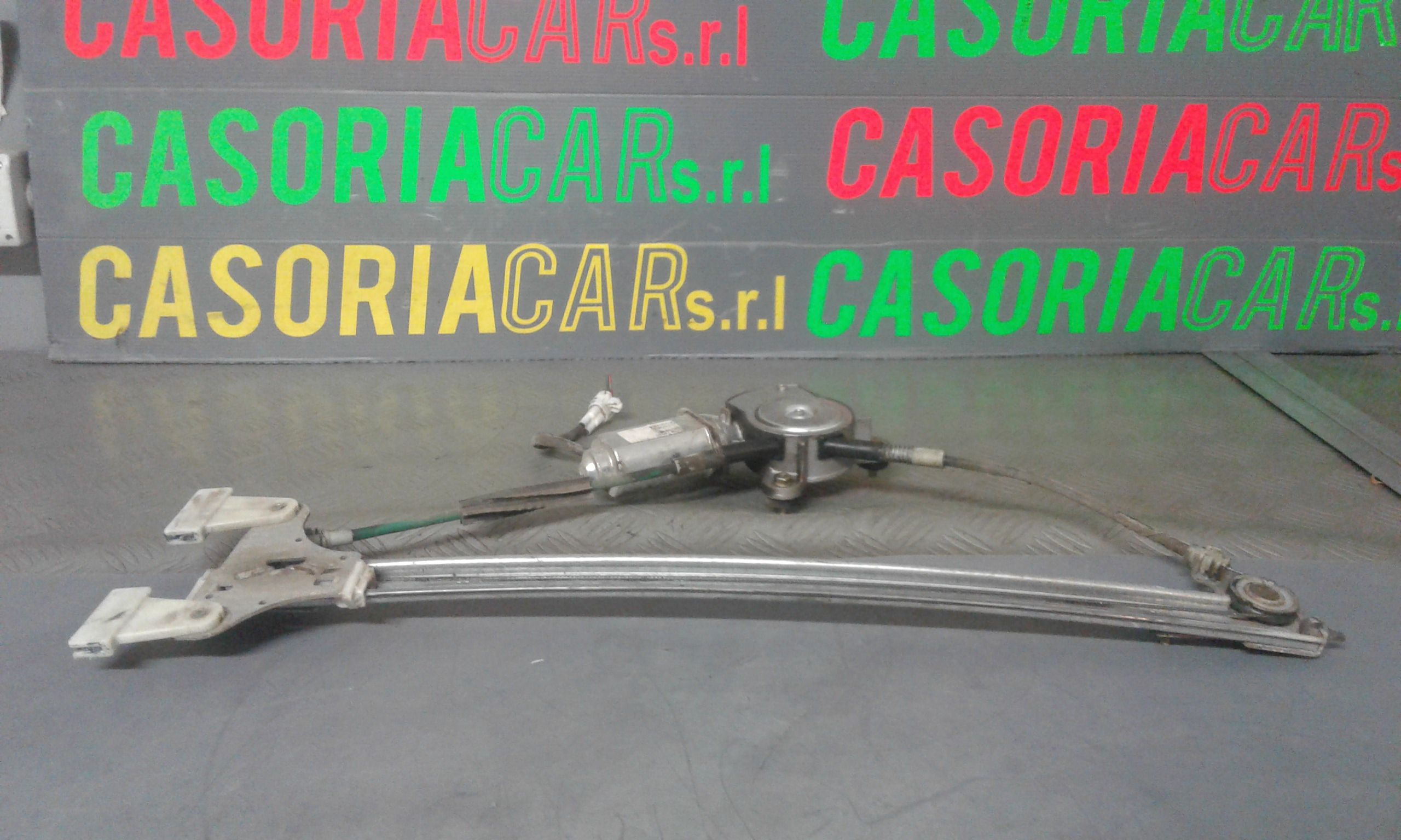 Alzacristallo Porta Ant. Destro 9206363 Usato