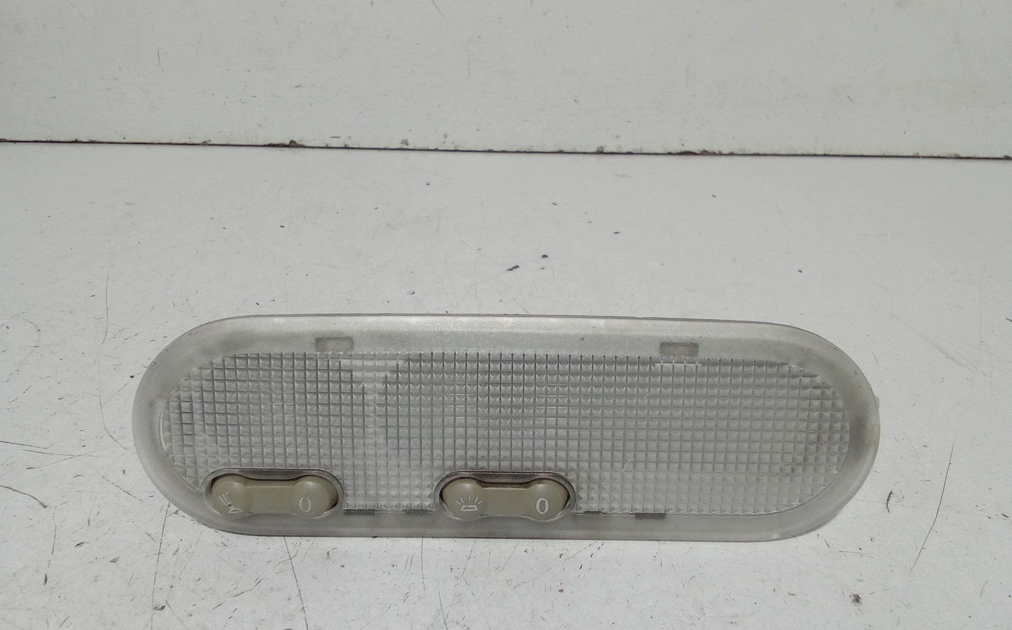 Luce Cortesia Ant. Tetto 8200073231 Usato