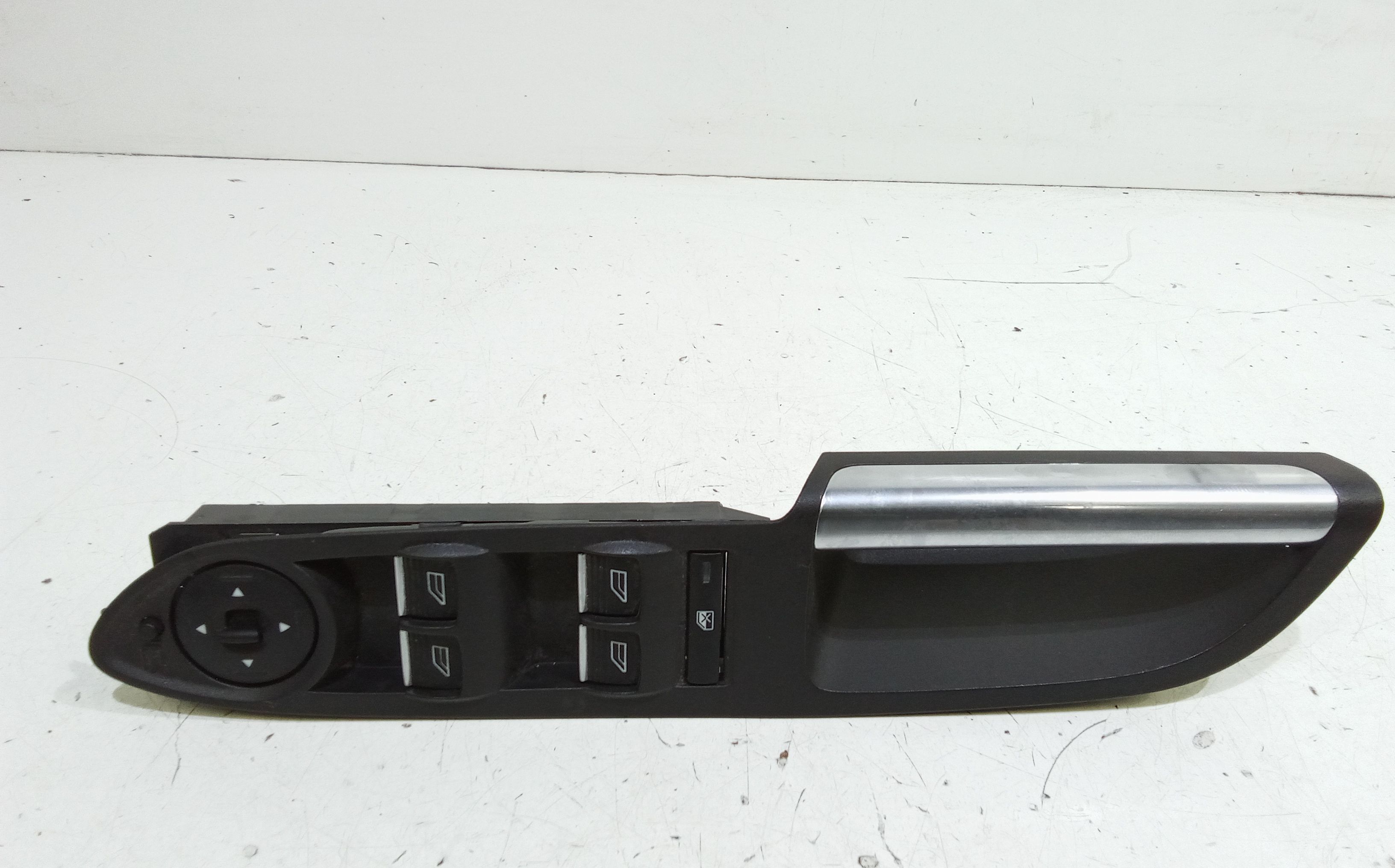 Interruttore Alzacristalli Porta Ant. Sinistro Usato