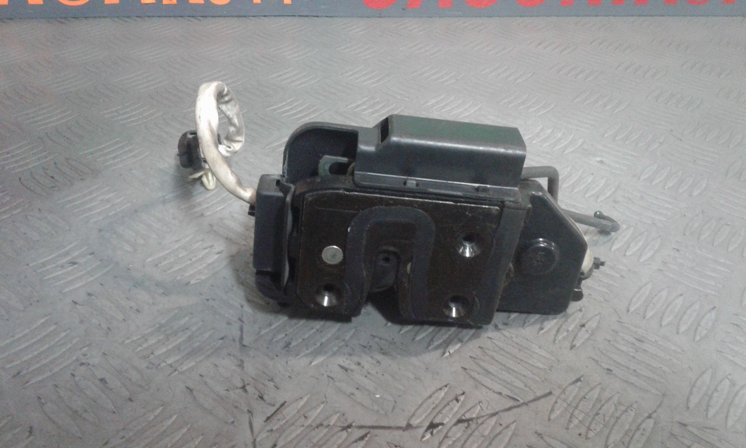 Serratura Porta Post. Sinistro 957351C000 Usato