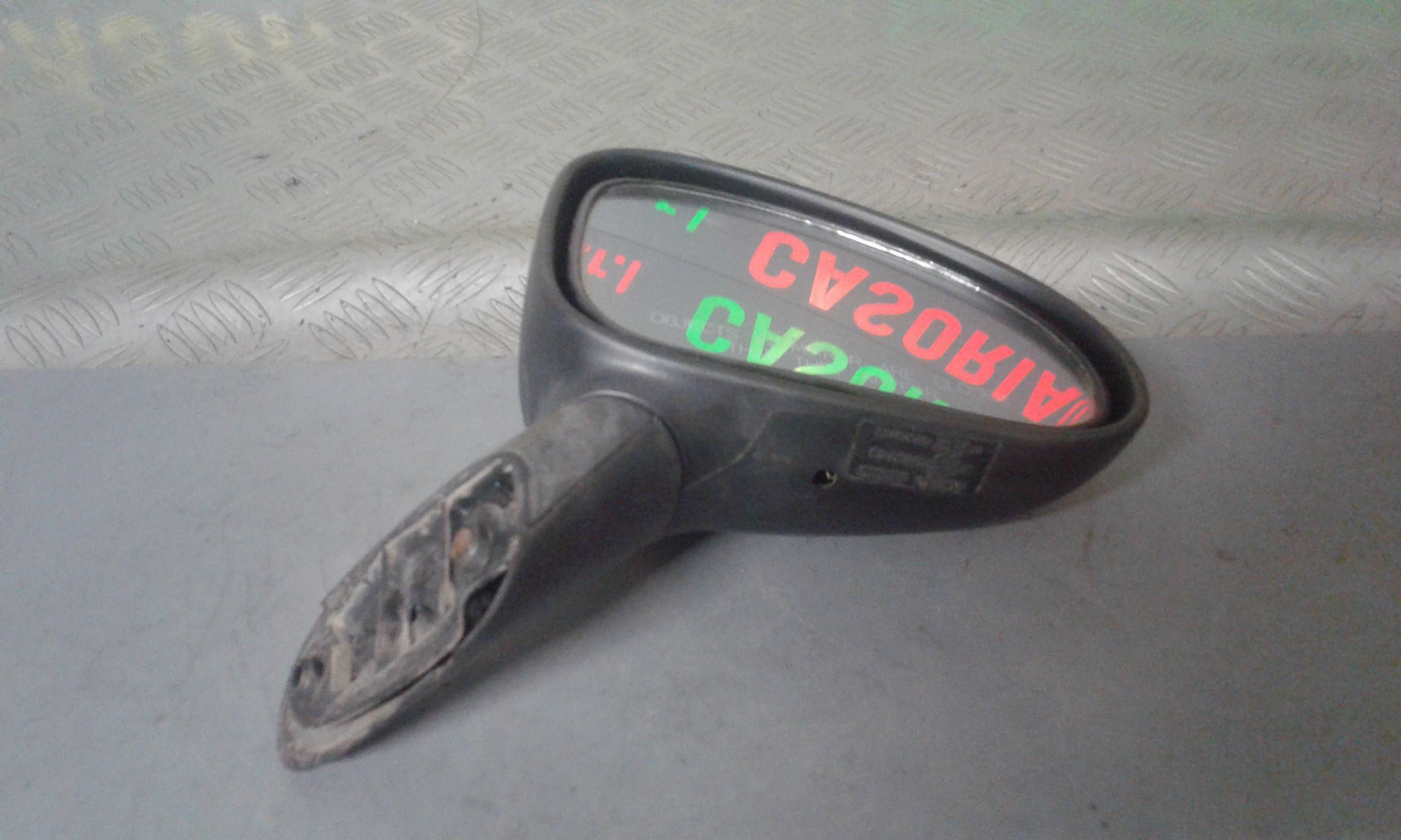 Retrovisore Est. Destro Usato