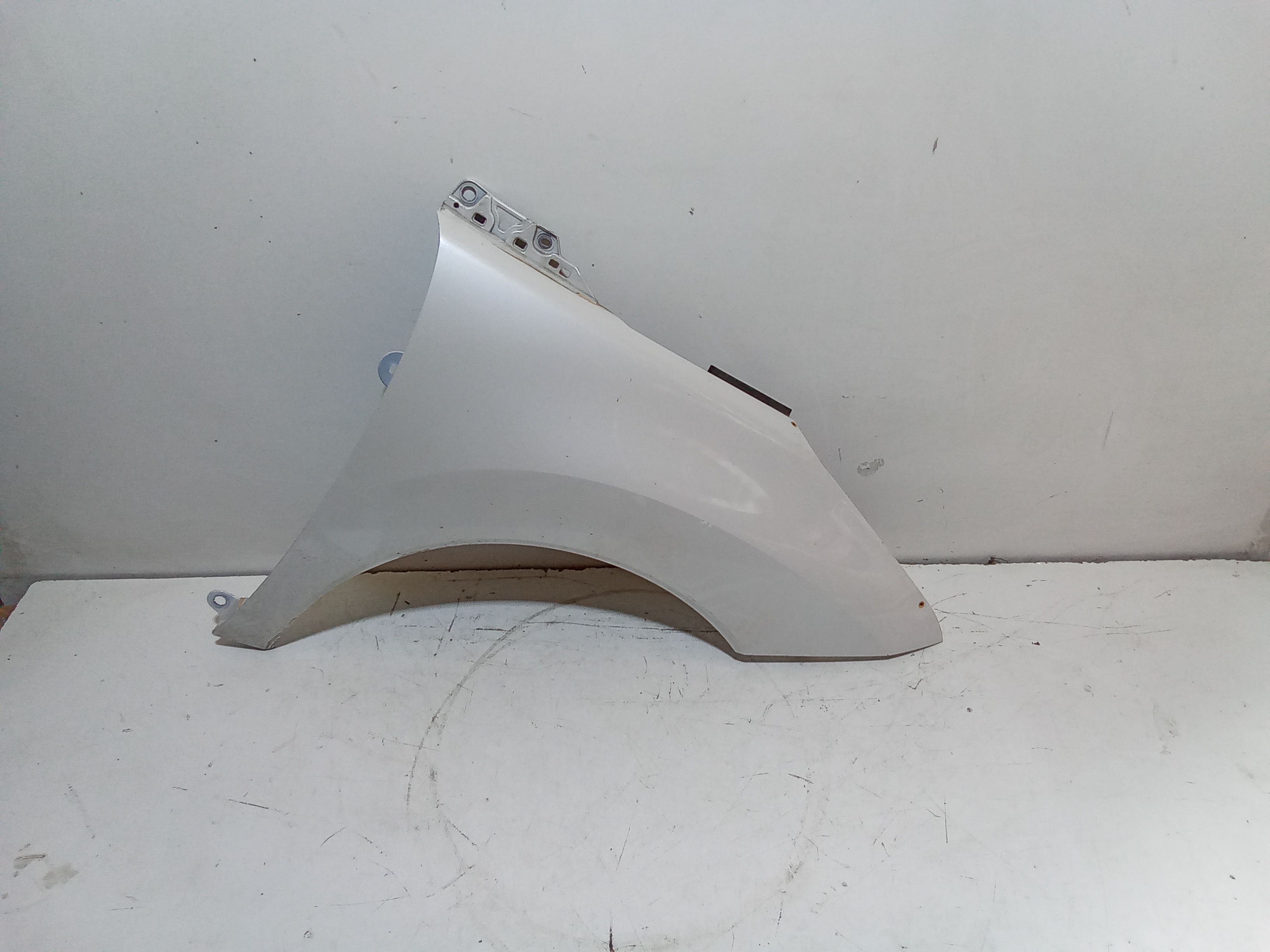 Parafango Ant. Destro 7841Z1 Usato