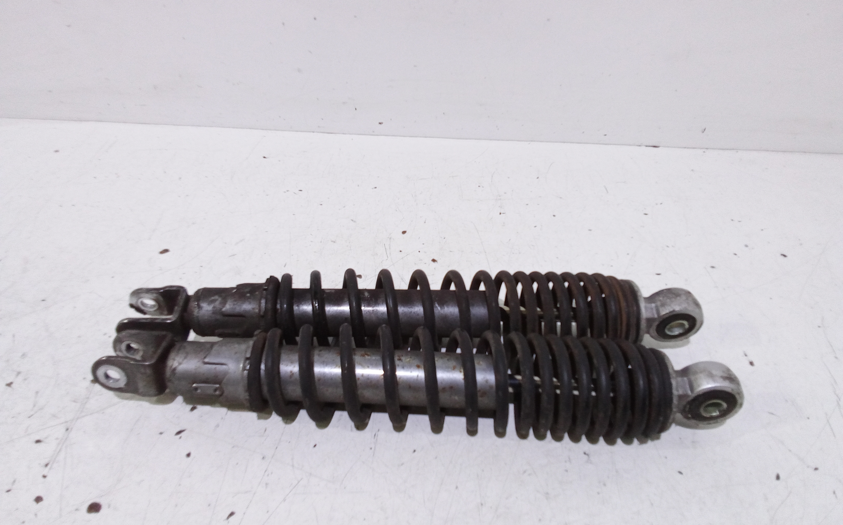 Ammortizzatore Post. Destro + Ammortizzatore Post. Sinistro Usato