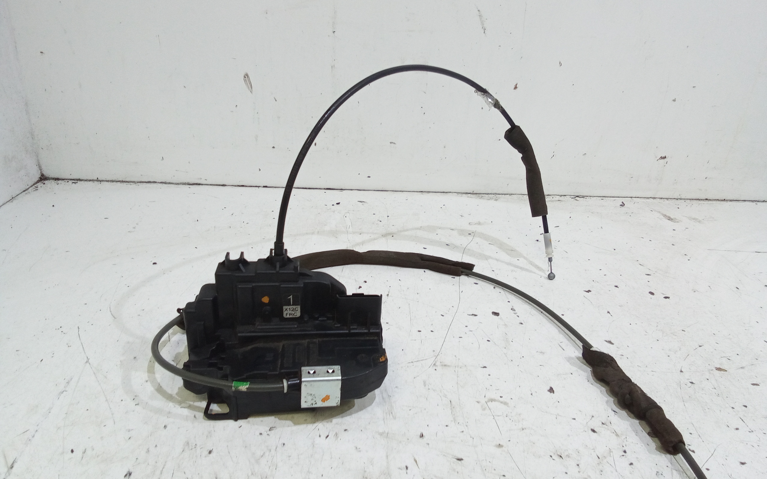 Serratura Porta Ant. Destro 80500BA60C Usato