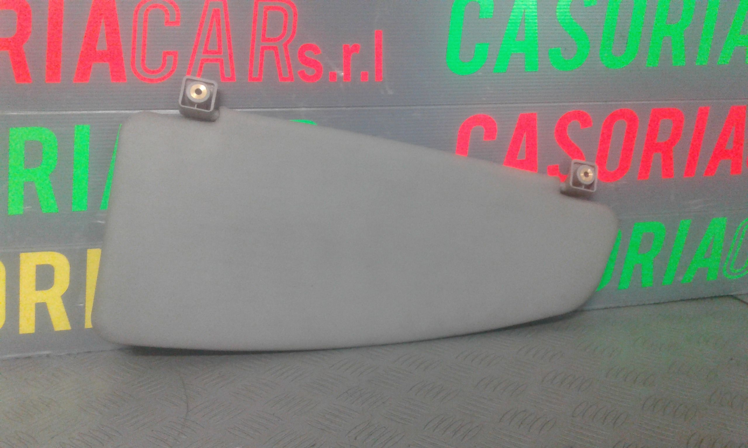 Aletta Parasole Parabrezza Sinistro 735417495 Usato