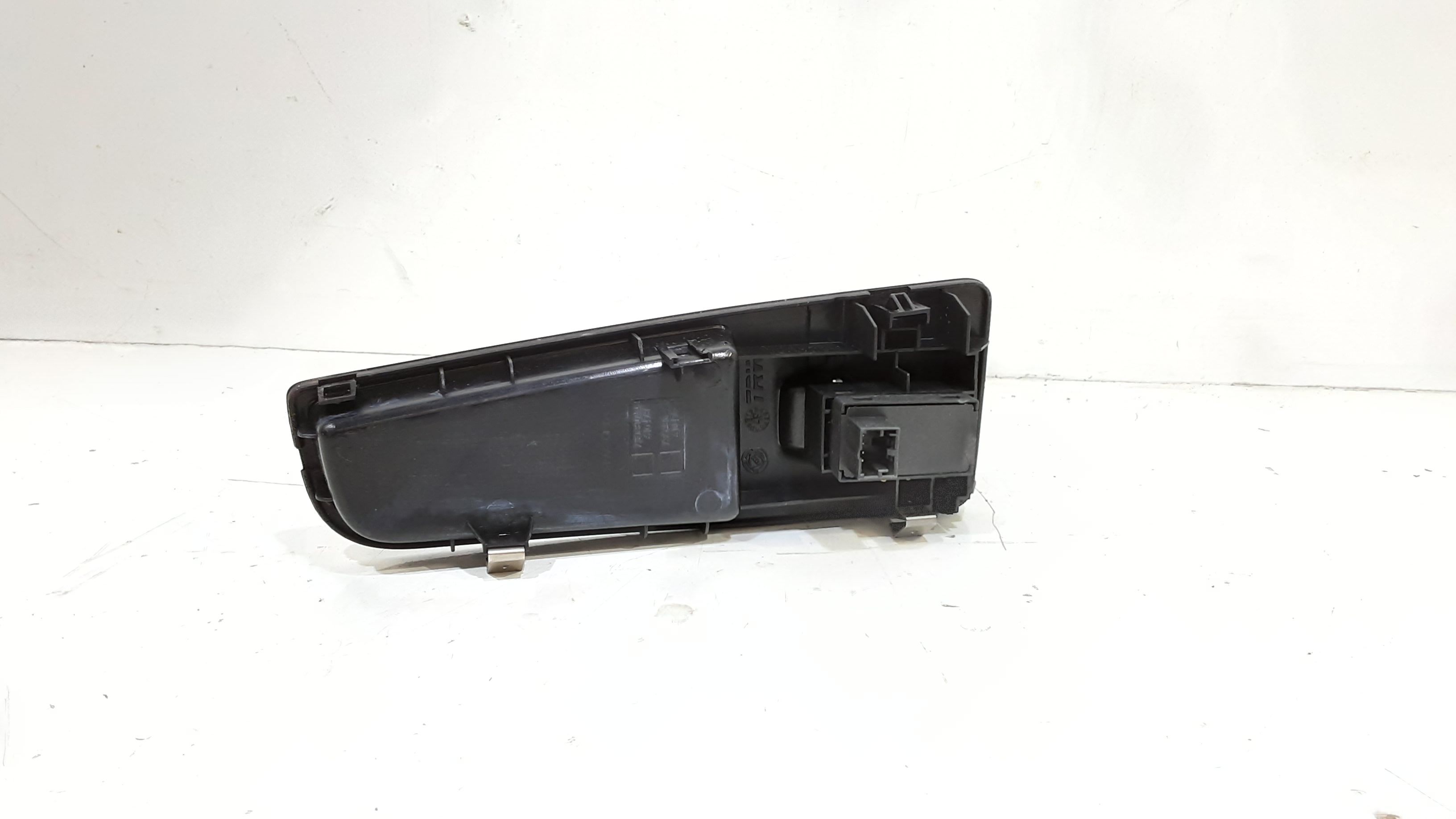 Interruttore Alzacristalli Porta Ant. Destro Usato