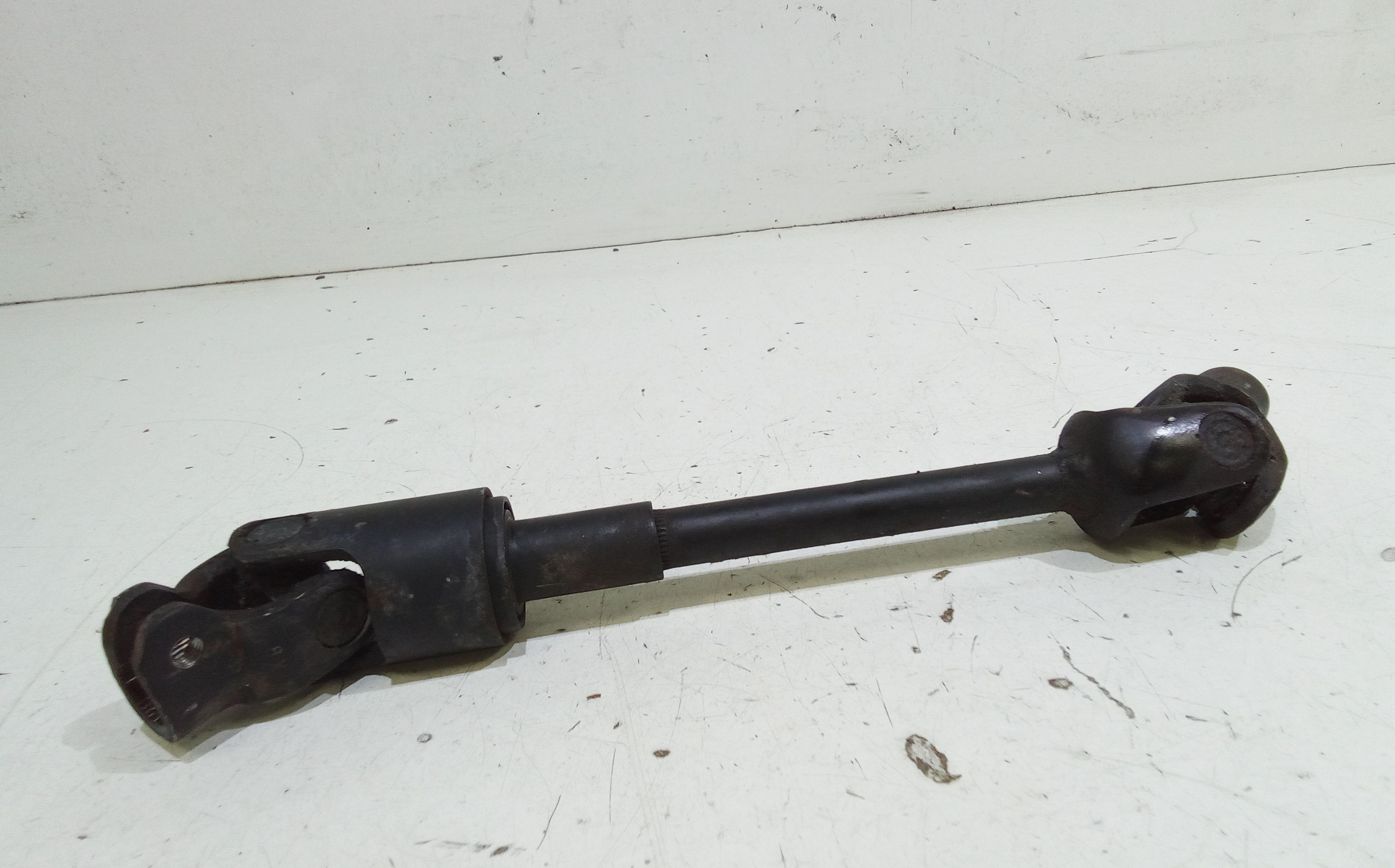 Albero Sterzo Inf. 4822065J50000 Usato