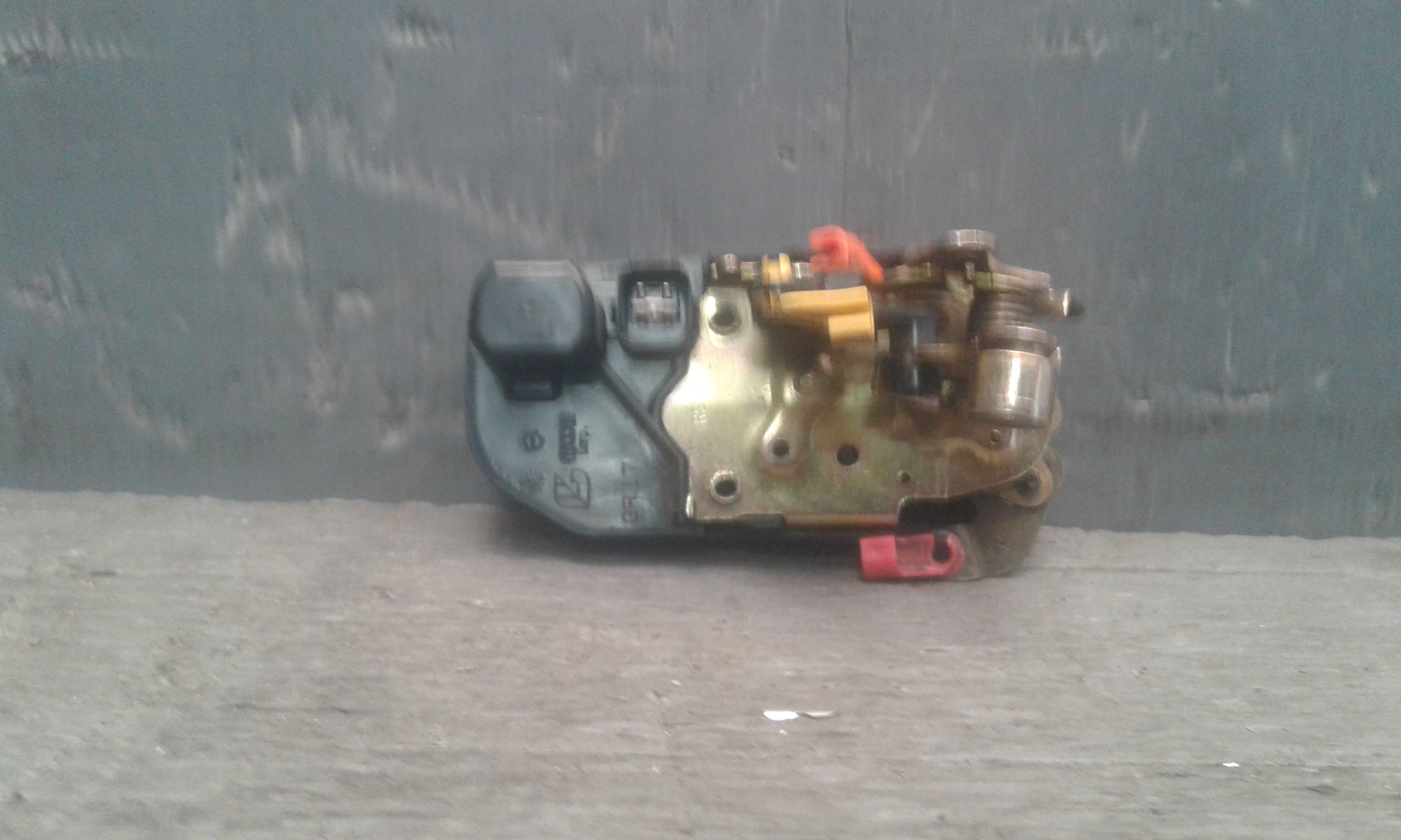 Serratura Porta Ant. Destro K05109866AB Usato