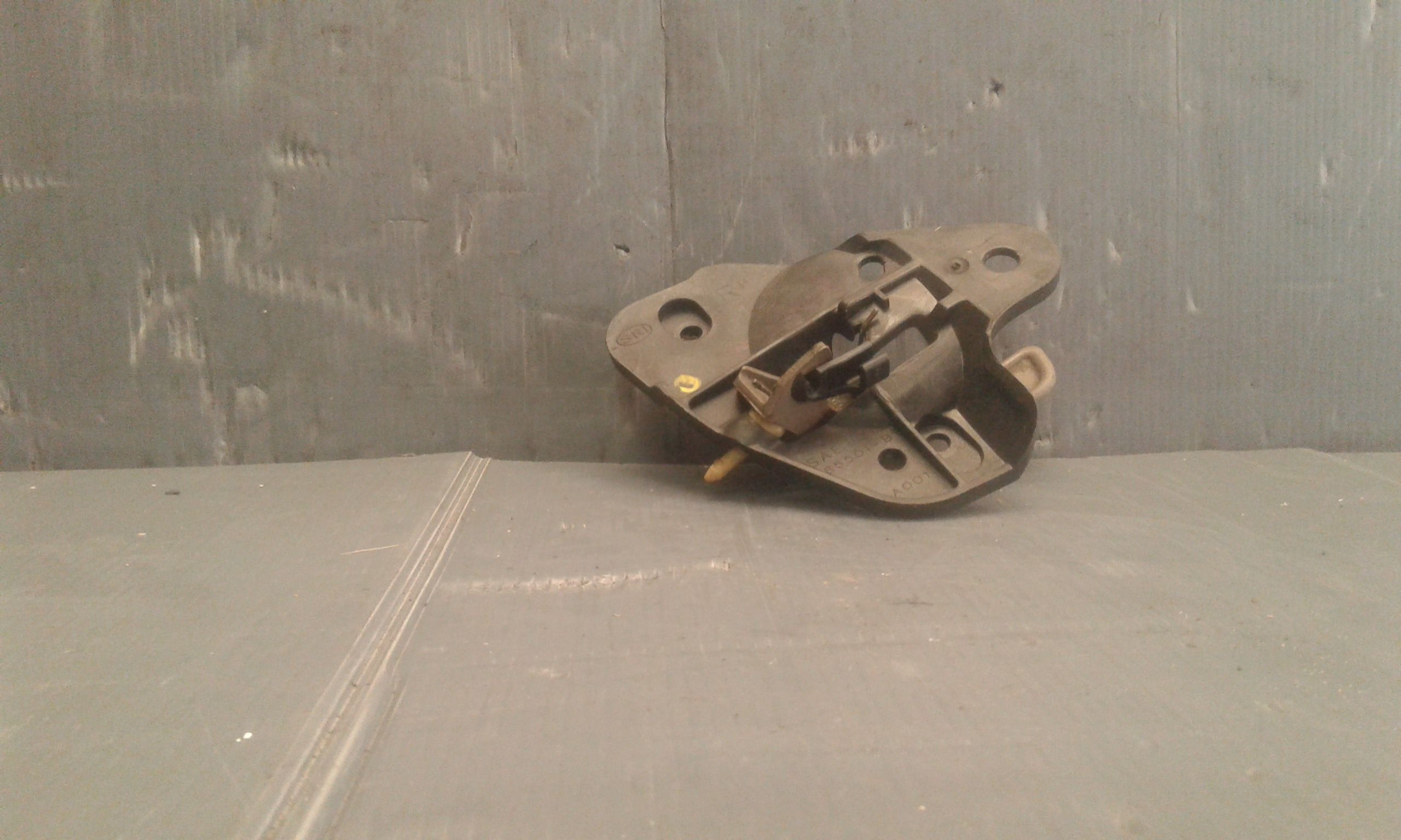 Maniglia Int. Apertura Porta Ant. Destro Usato