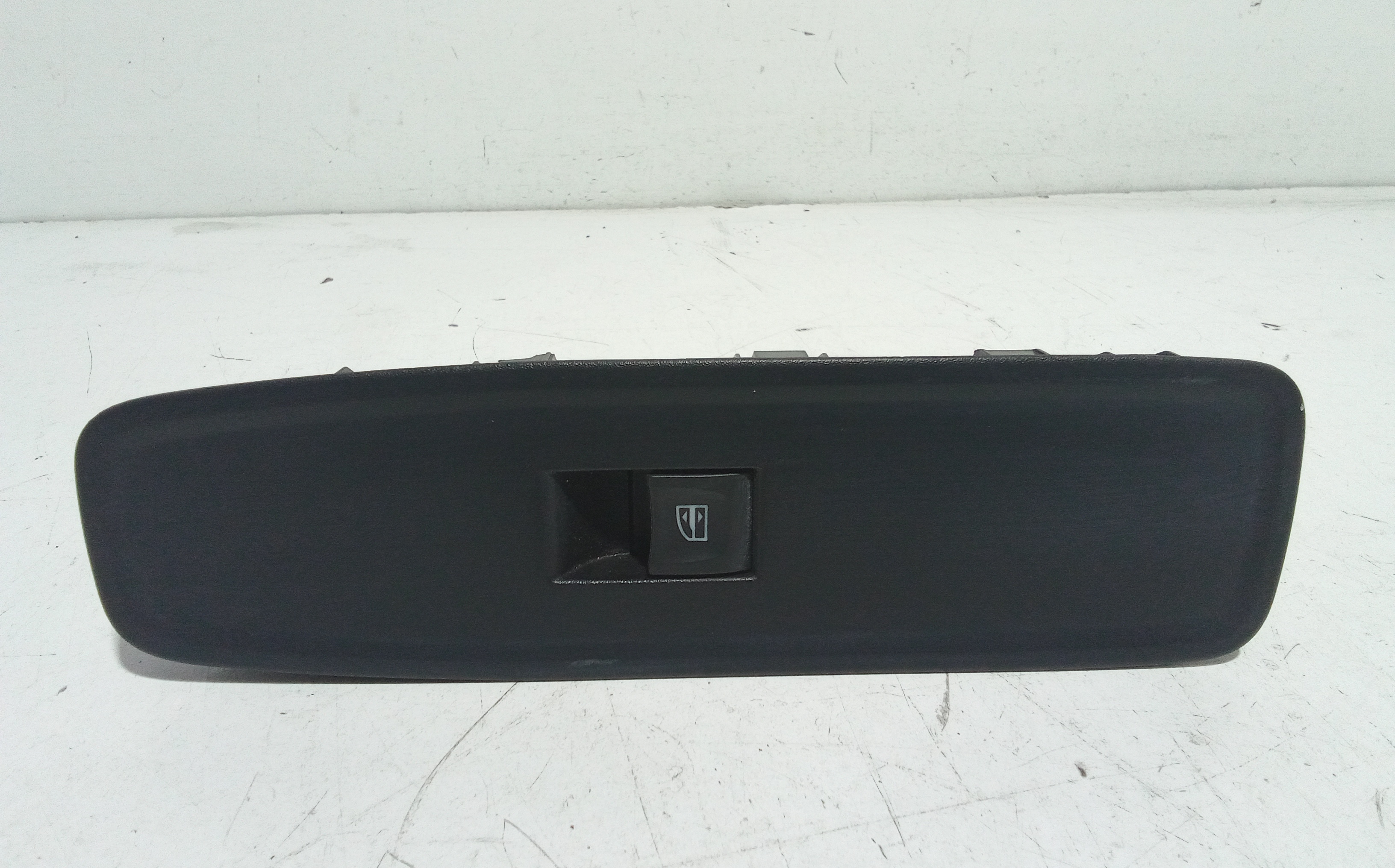 Interruttore Alzacristalli Porta Ant. Destro Usato