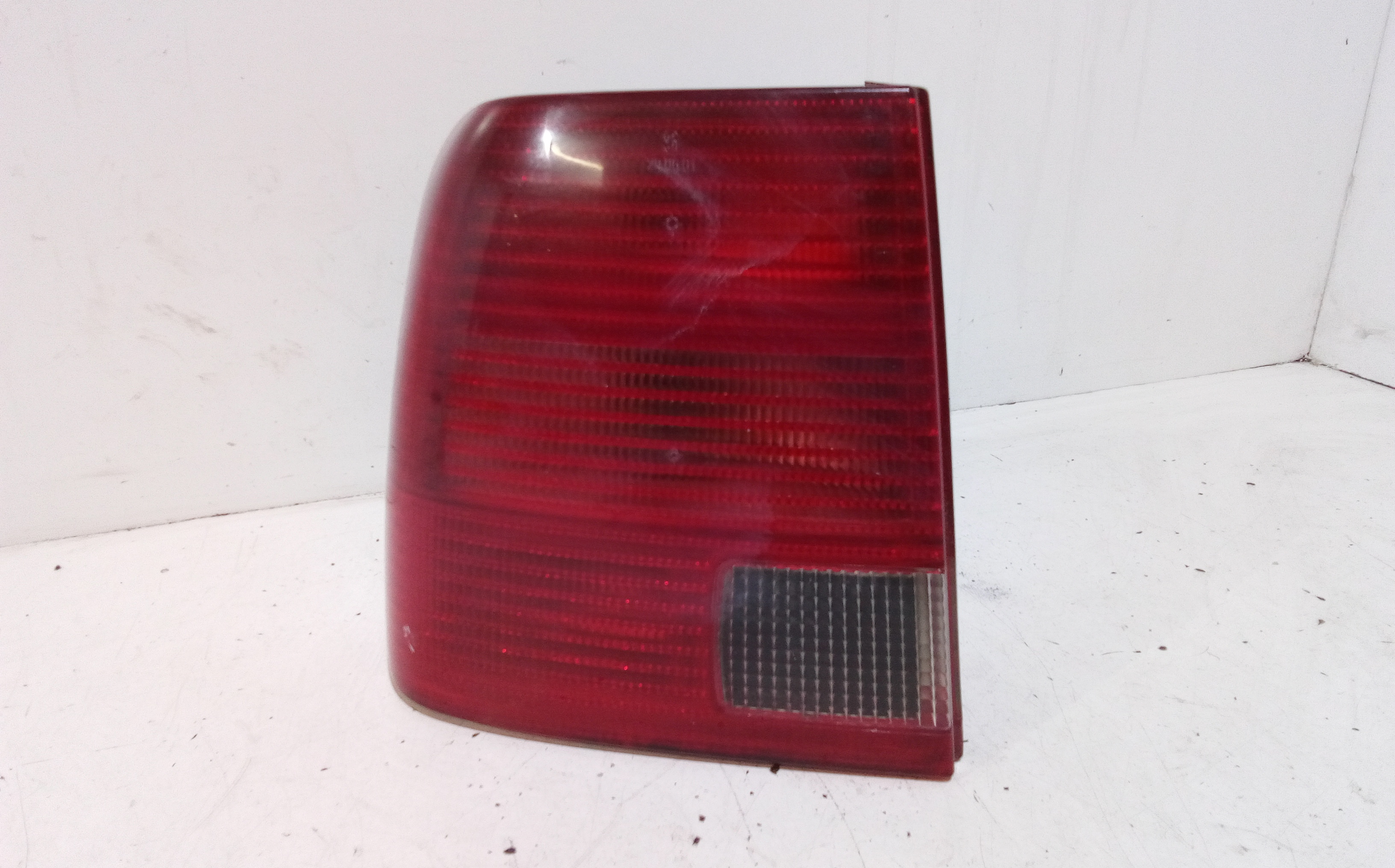 Fanale Post. Destro 3B5945096G Usato