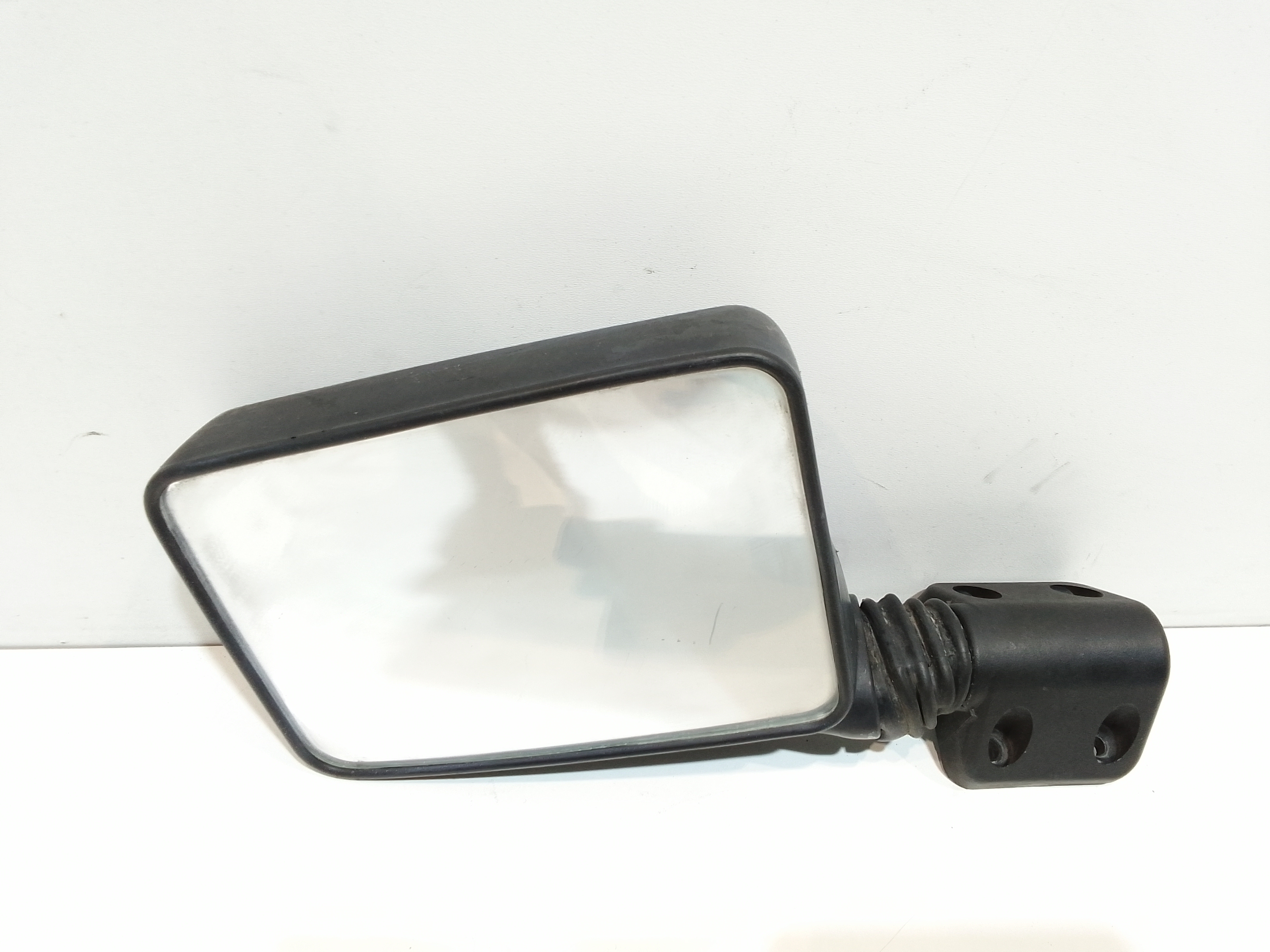 Retrovisore Est. Destro Usato