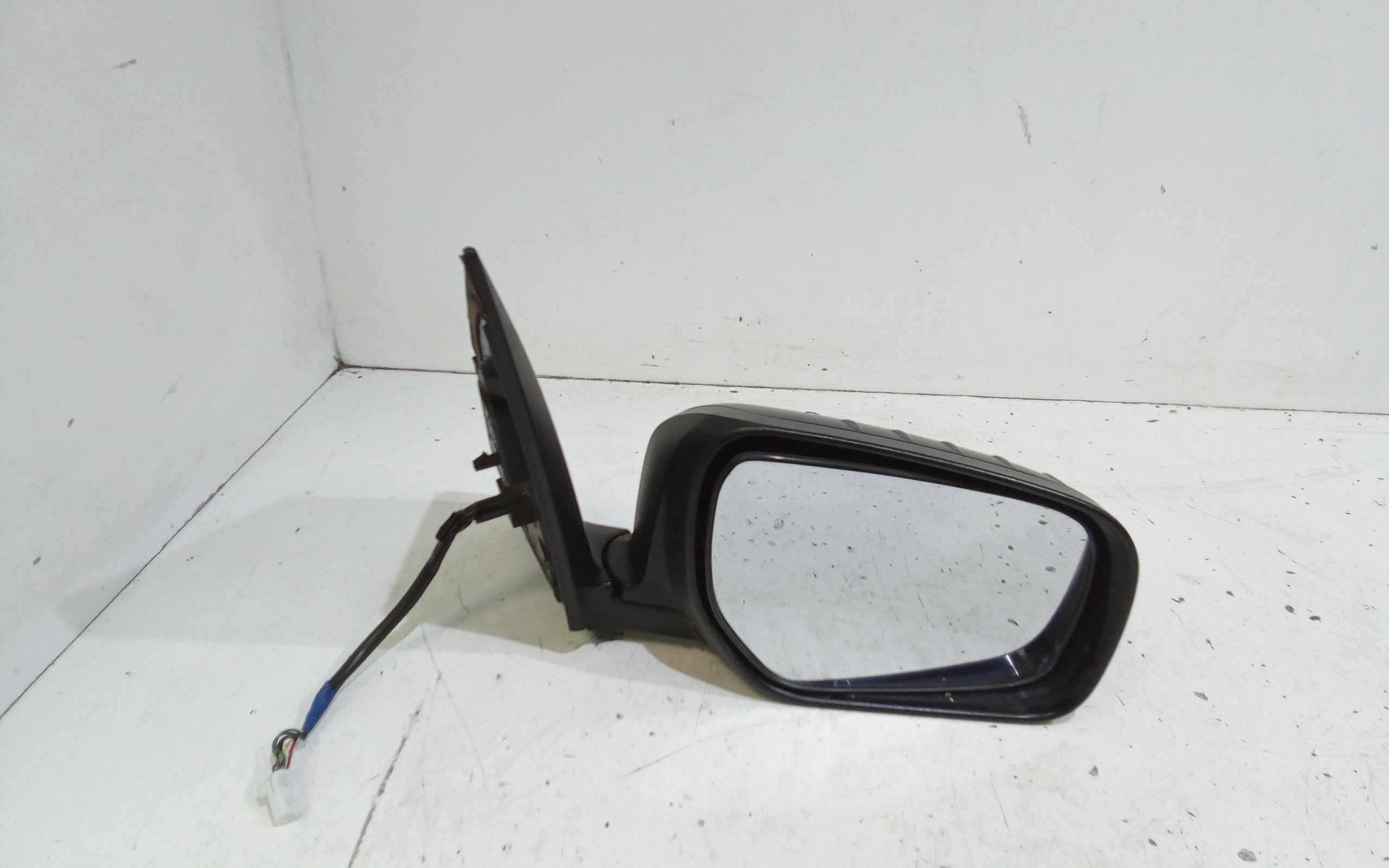 Retrovisore Est. Destro Usato