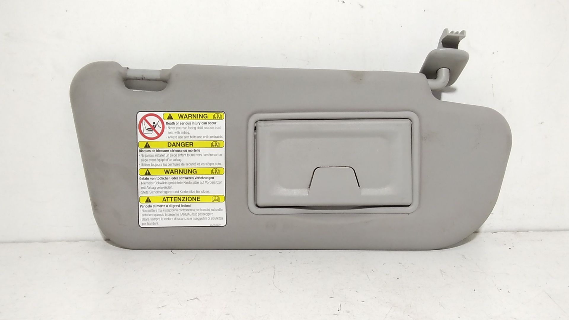 Aletta Parasole Parabrezza Destro BR5S6927030 Usato