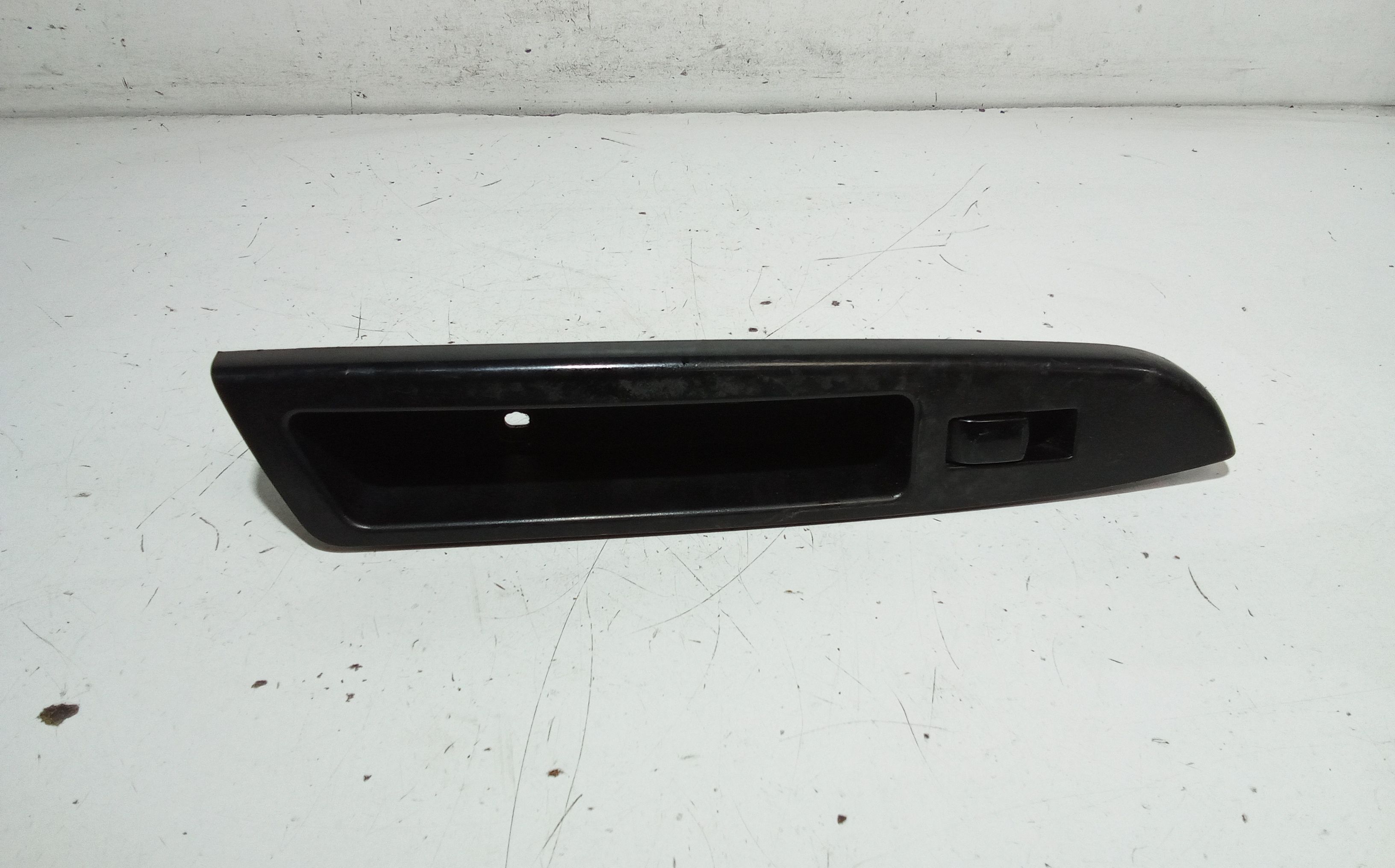 Interruttore Alzacristalli Porta Ant. Destro Usato