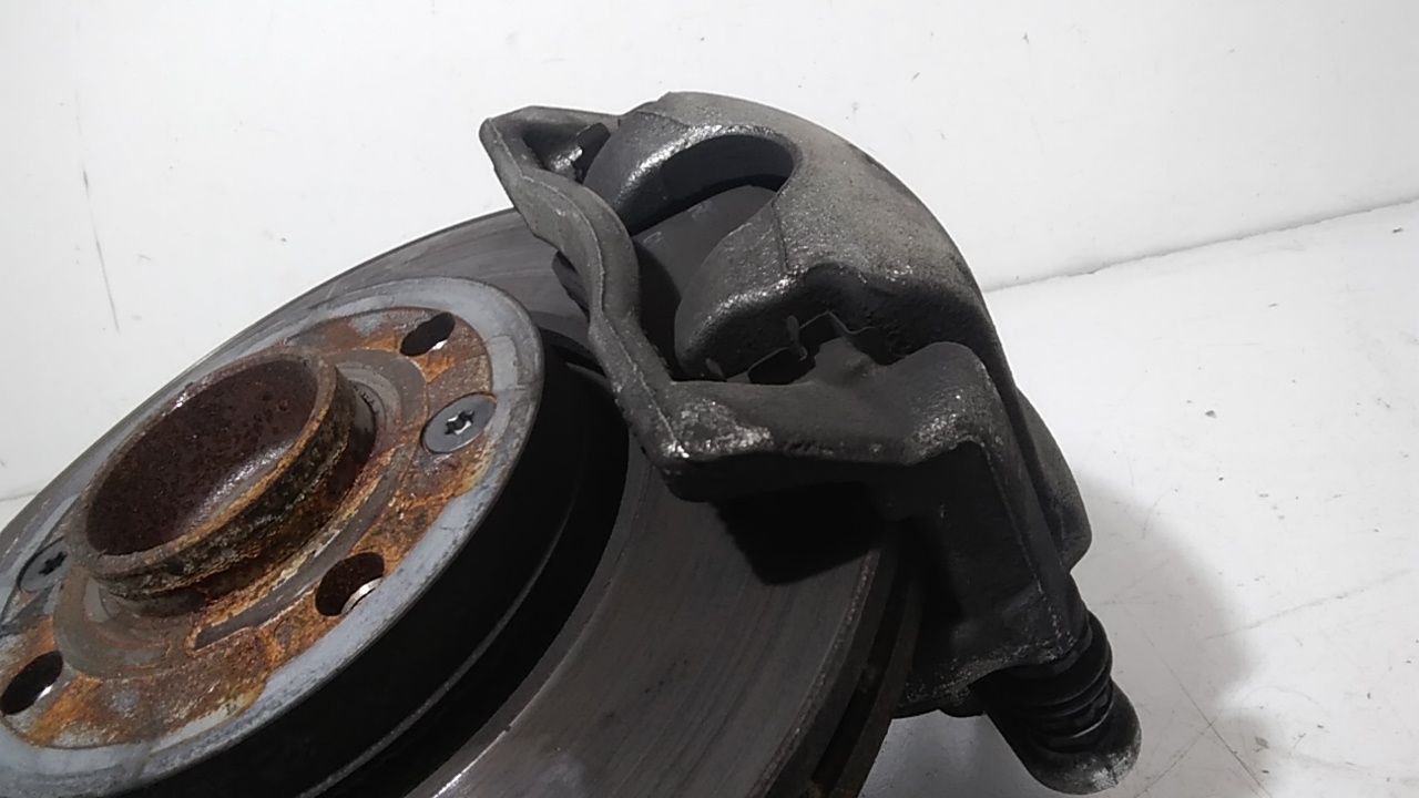 Fusello Montante Mozzo Anteriore Destro Usato