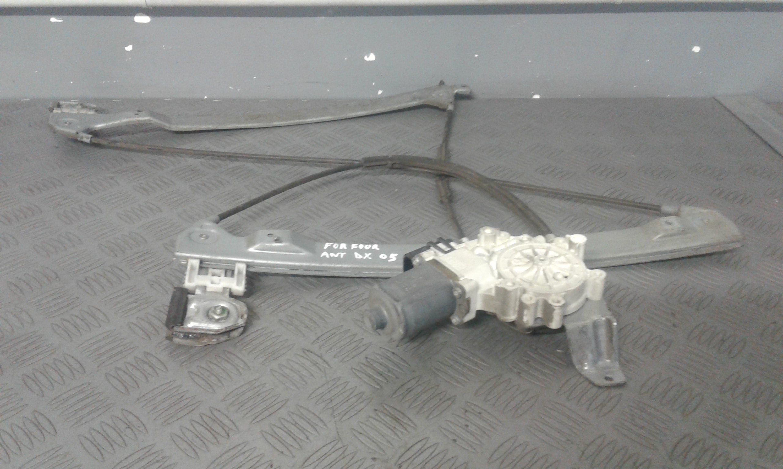 Alzacristallo Porta Ant. Destro Usato