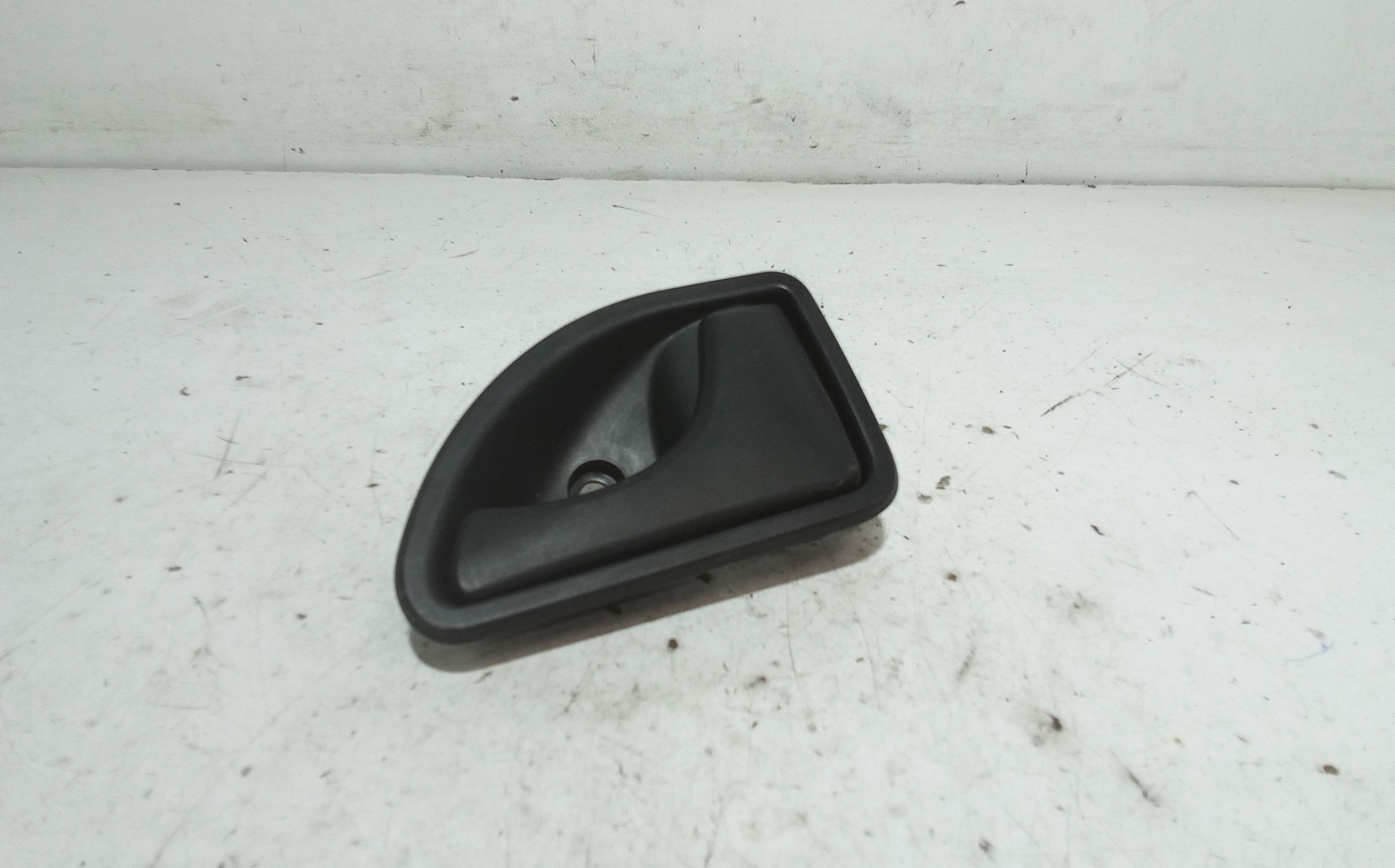 Maniglia Int. Apertura Porta Ant. Destro Usato