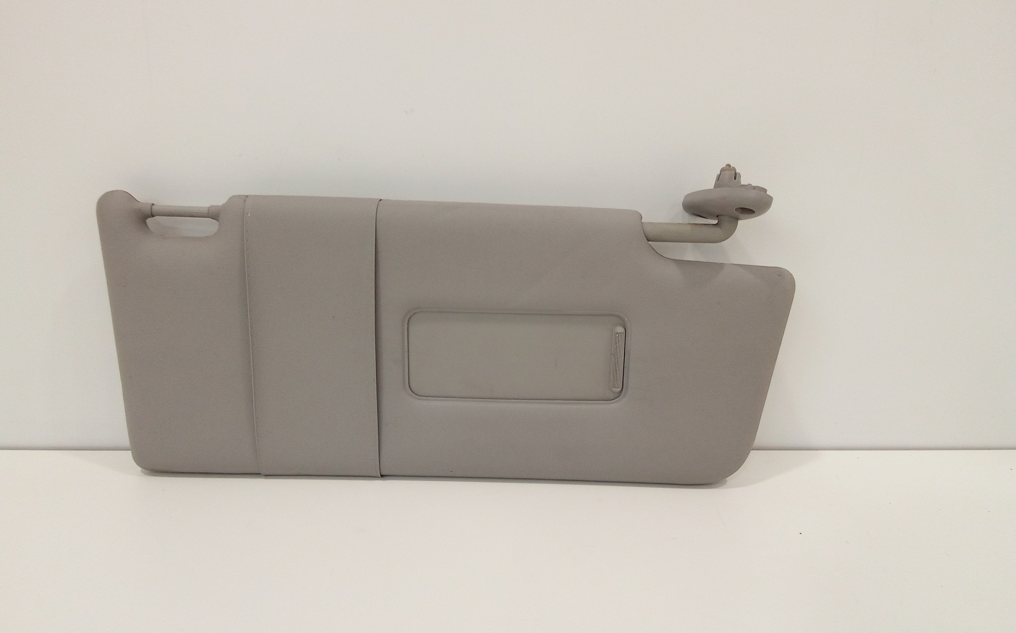 Aletta Parasole Parabrezza Destro 1875237 Usato