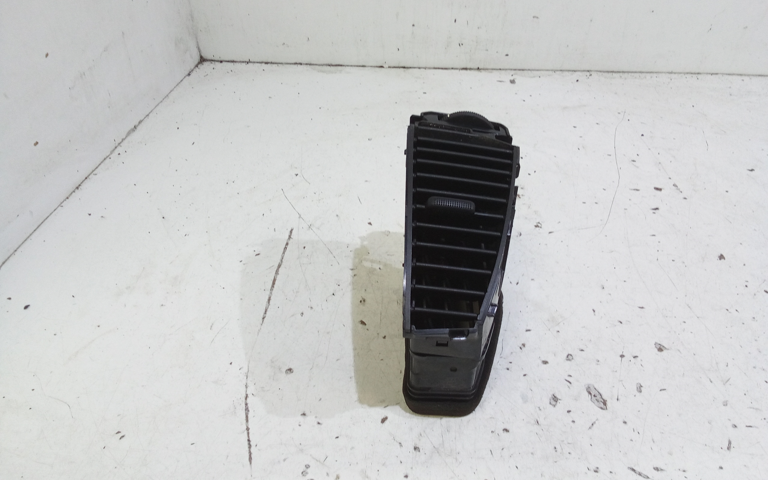 Condotto Aria Bocchette Lat. Cruscotto Sinistro Usato