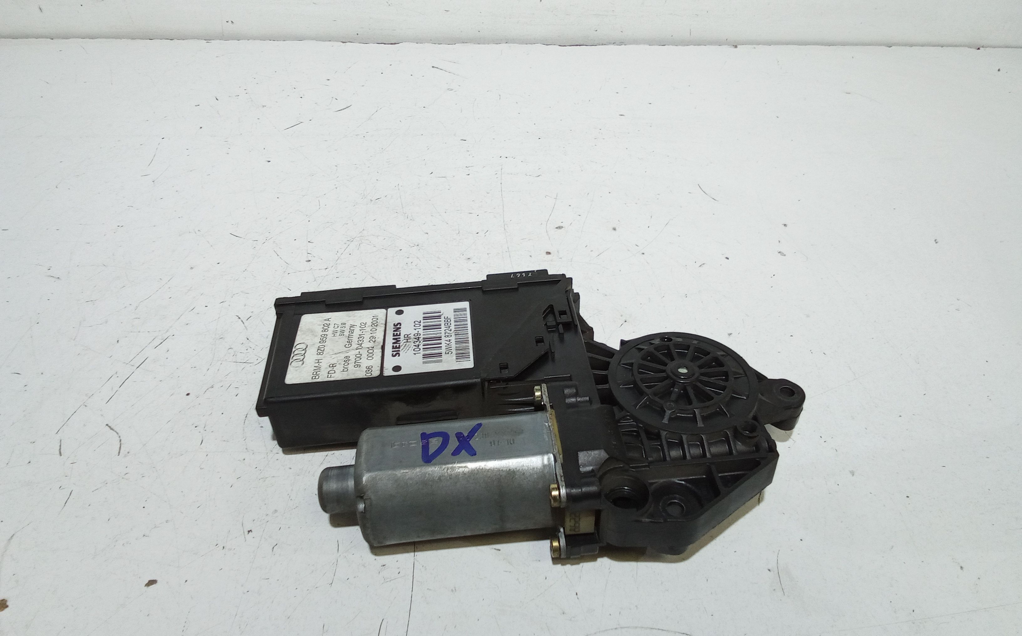 Motorino Alzacristallo Porta Ant. Destro 8Z1959802A Usato