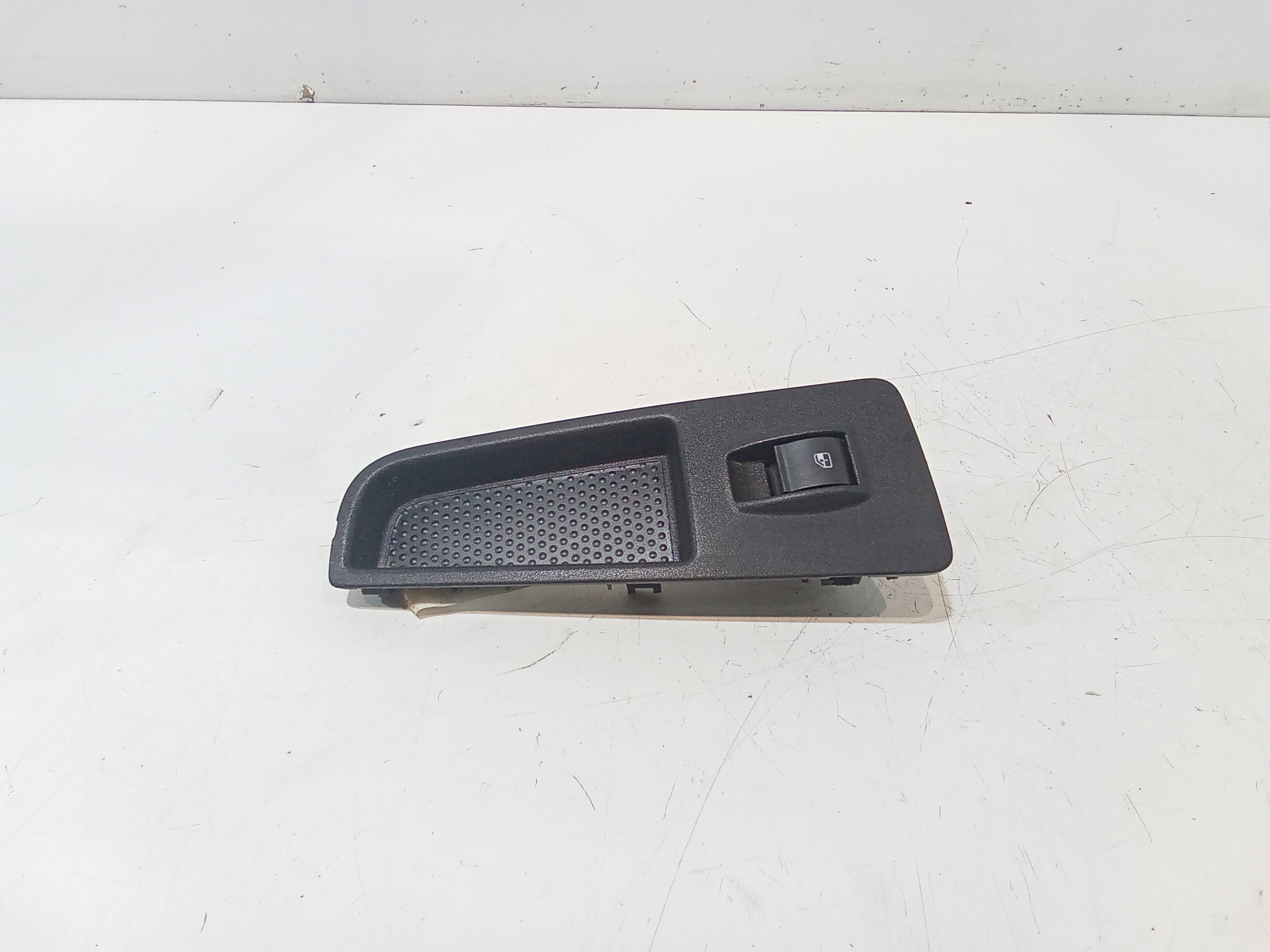 Interruttore Alzacristalli Porta Ant. Destro Usato