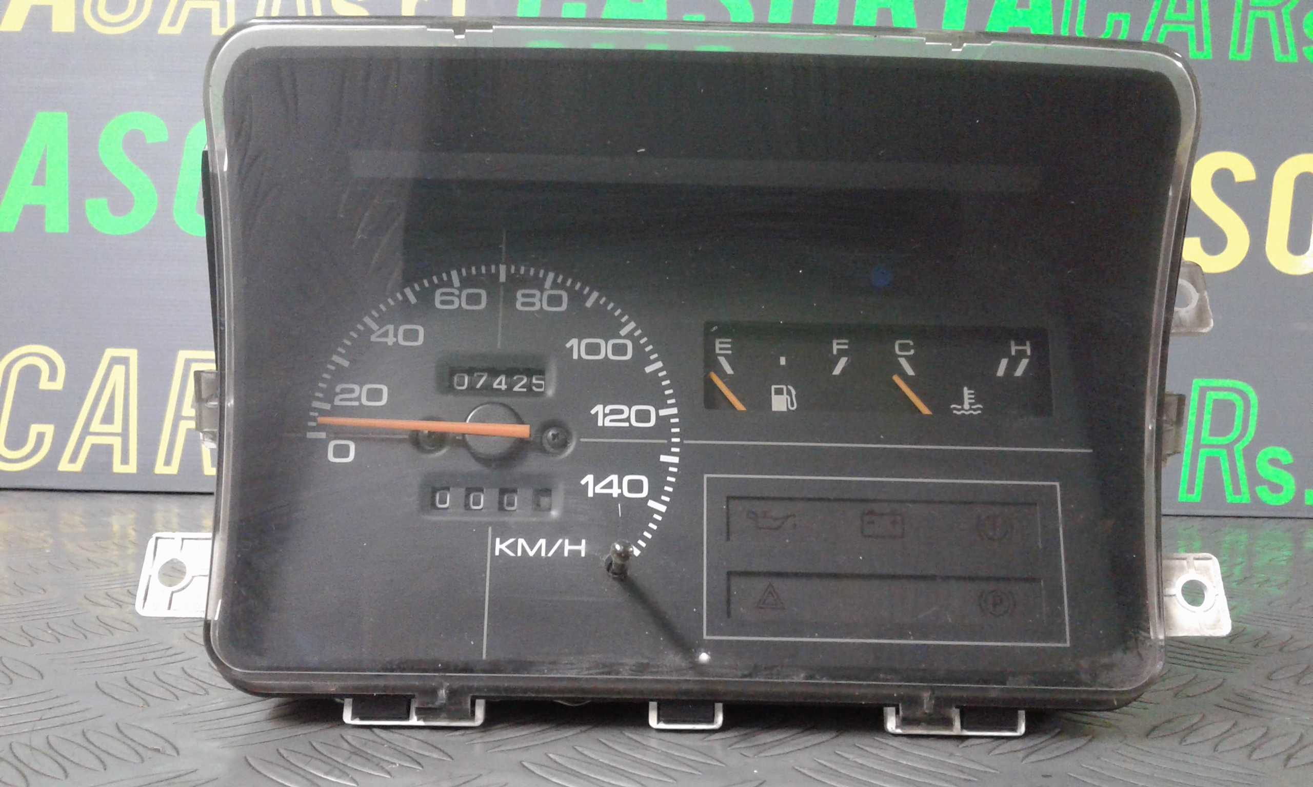 Quadro Portastrumenti Usato